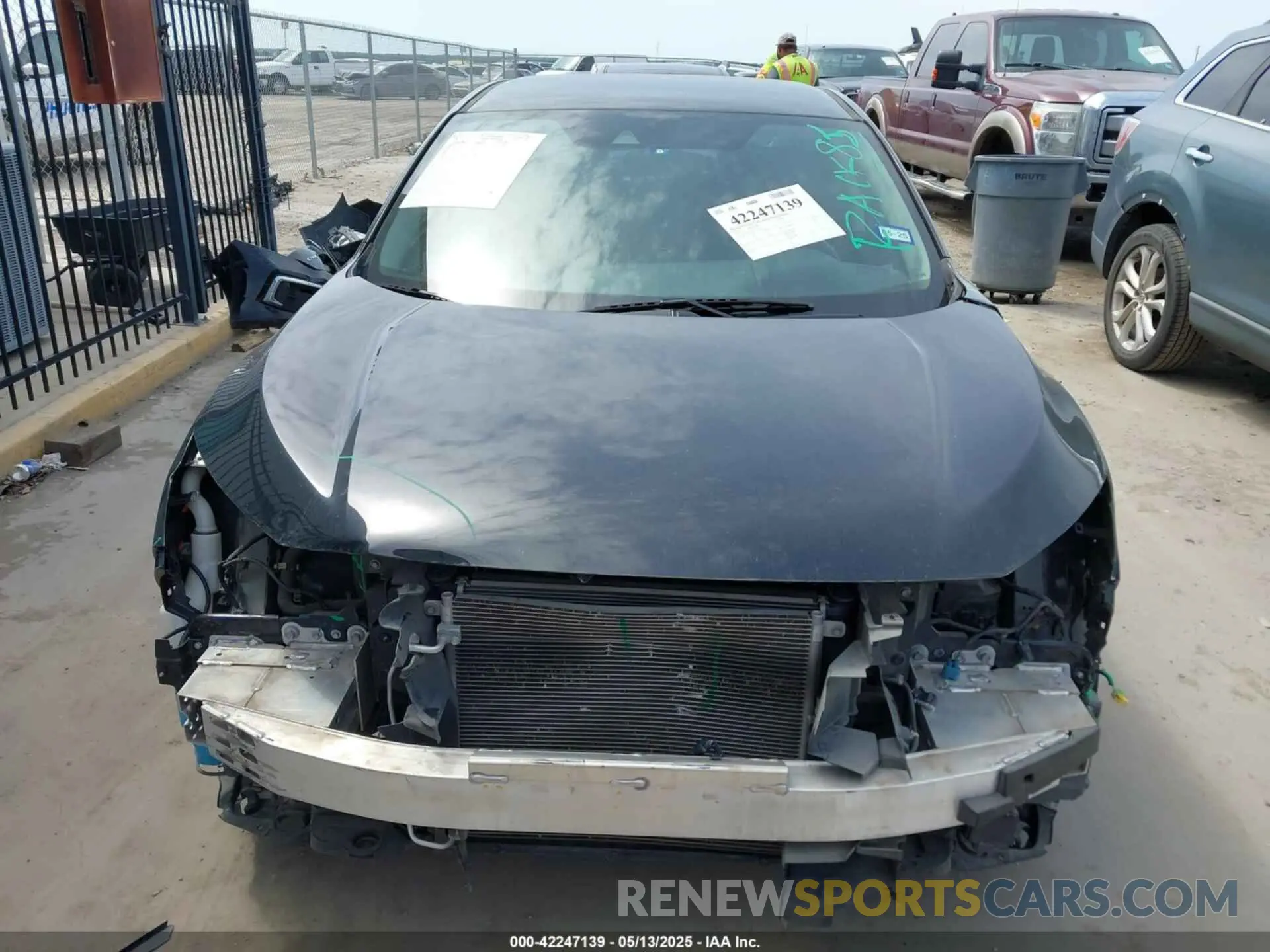 13 Photograph of a damaged car 19XFC2F6XLE010264 HONDA CIVIC 2020