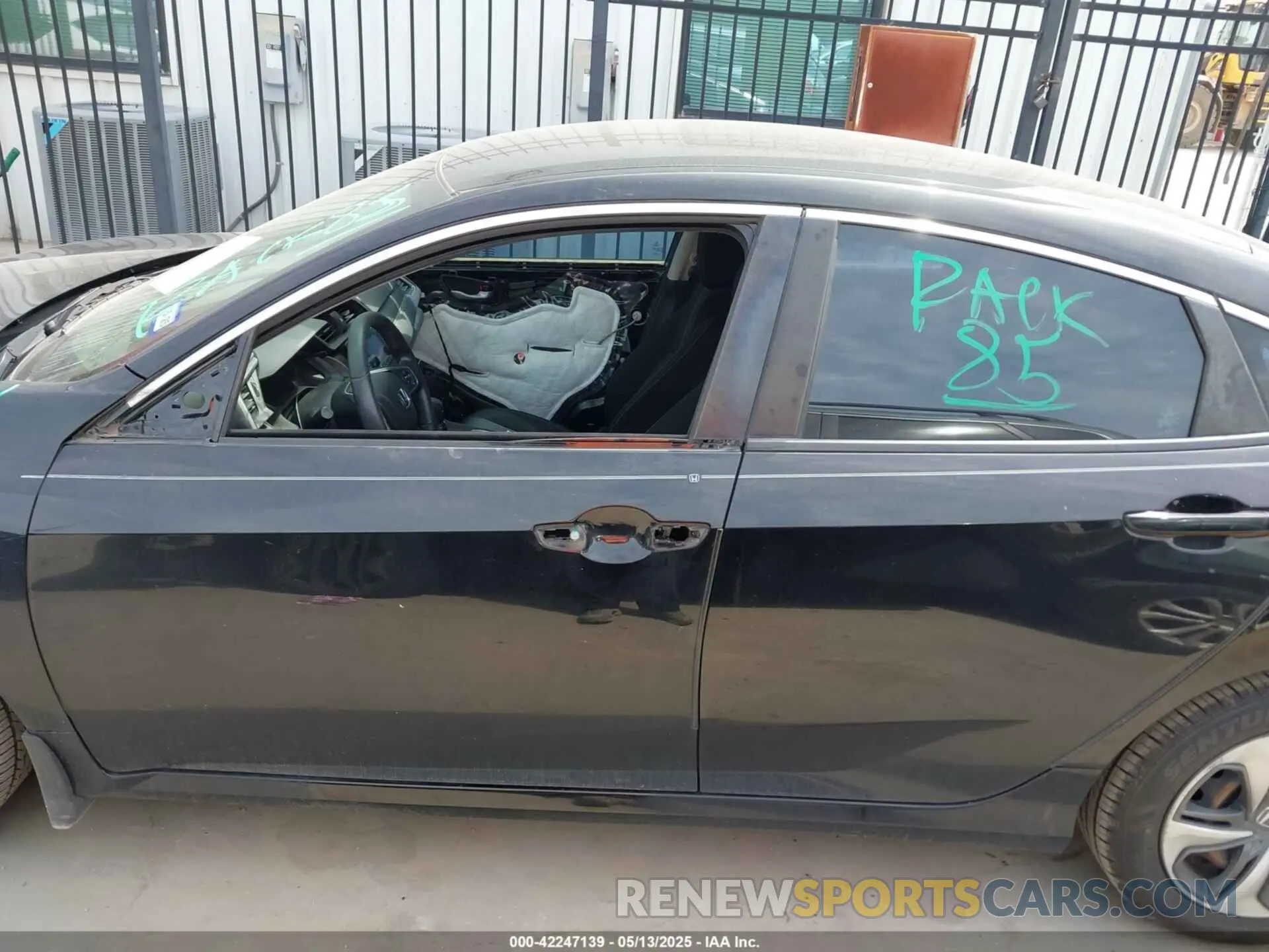 15 Photograph of a damaged car 19XFC2F6XLE010264 HONDA CIVIC 2020