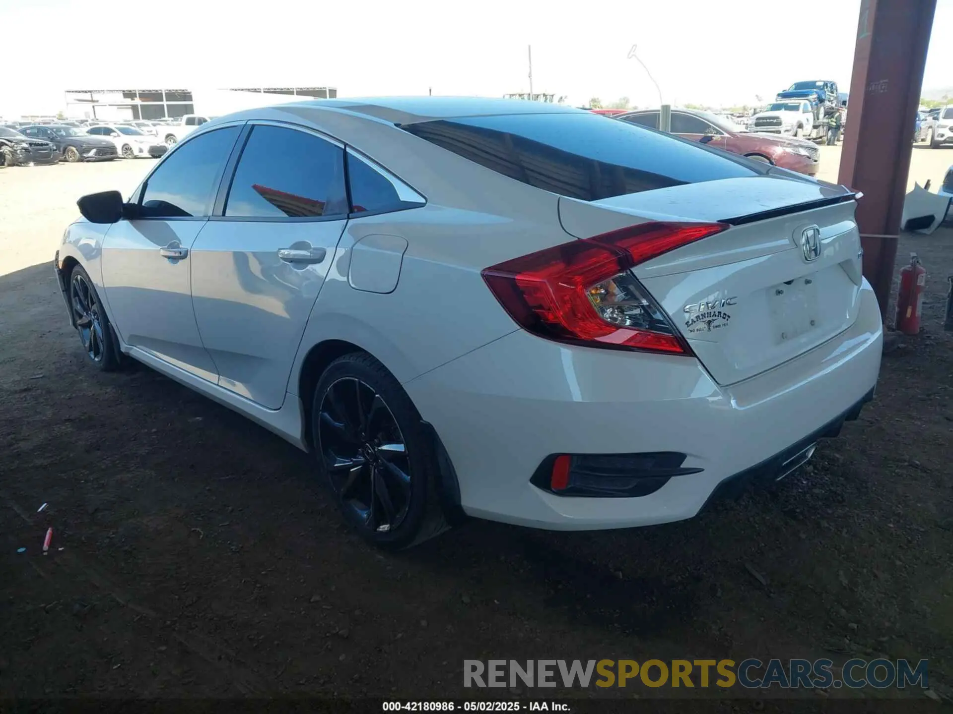 3 Фотография поврежденного автомобиля 19XFC2F81LE016309 HONDA CIVIC 2020