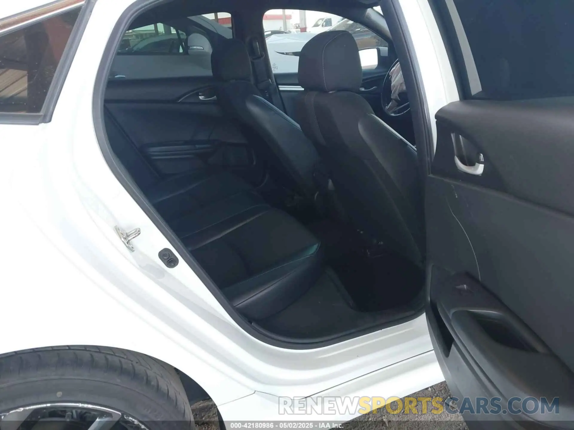 8 Фотография поврежденного автомобиля 19XFC2F81LE016309 HONDA CIVIC 2020