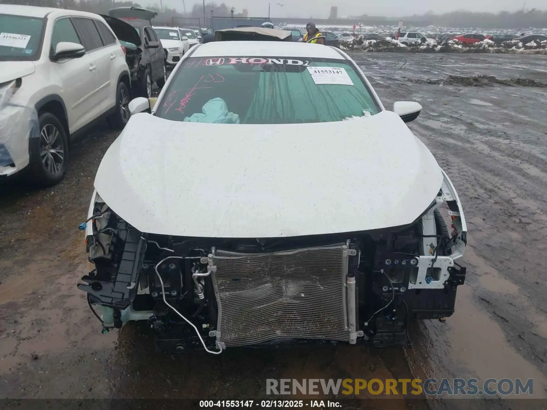 12 Фотография поврежденного автомобиля 19XFC2F83LE215734 HONDA CIVIC 2020