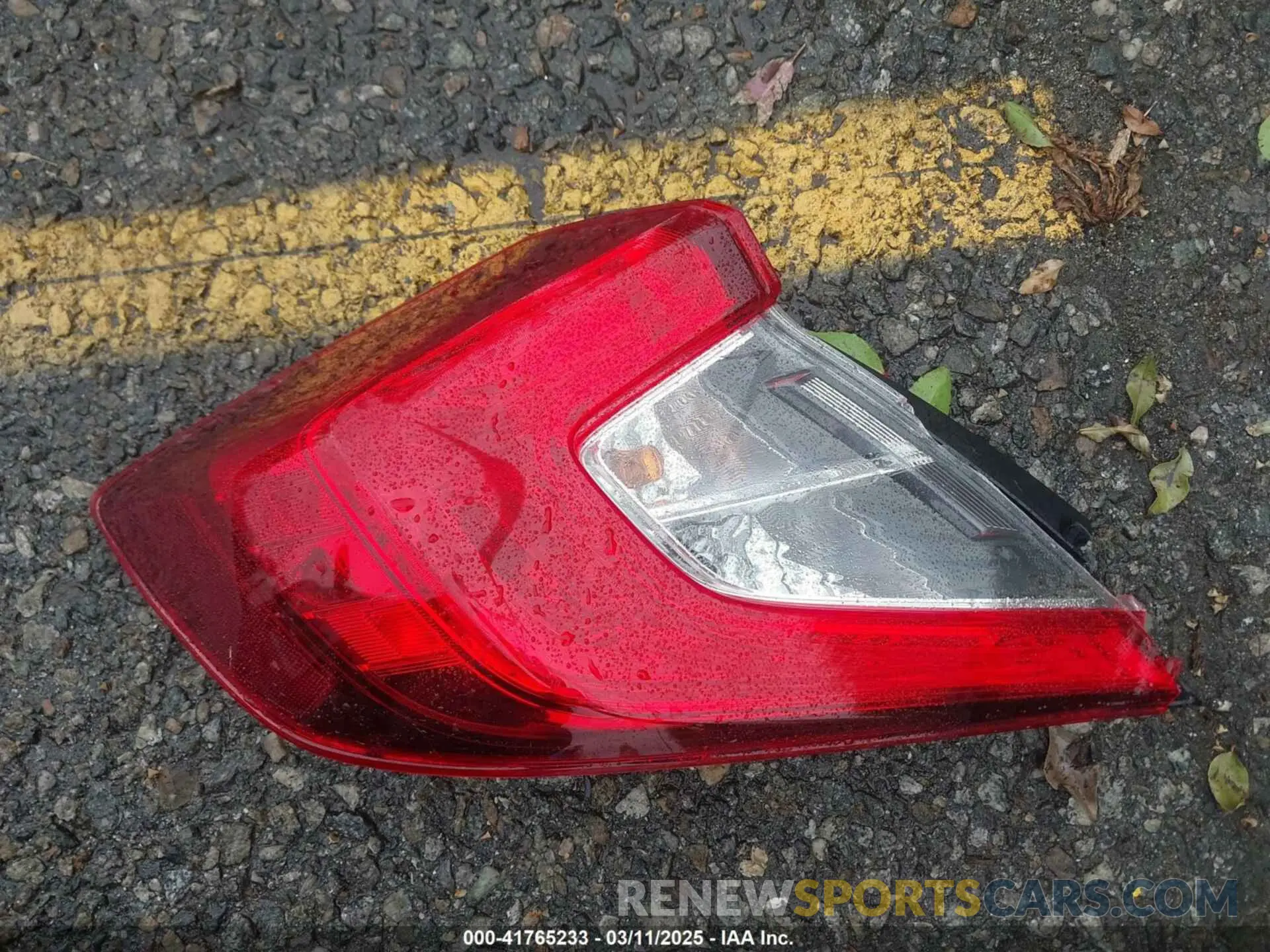 12 Photograph of a damaged car 19XFC2F85LE211765 HONDA CIVIC 2020