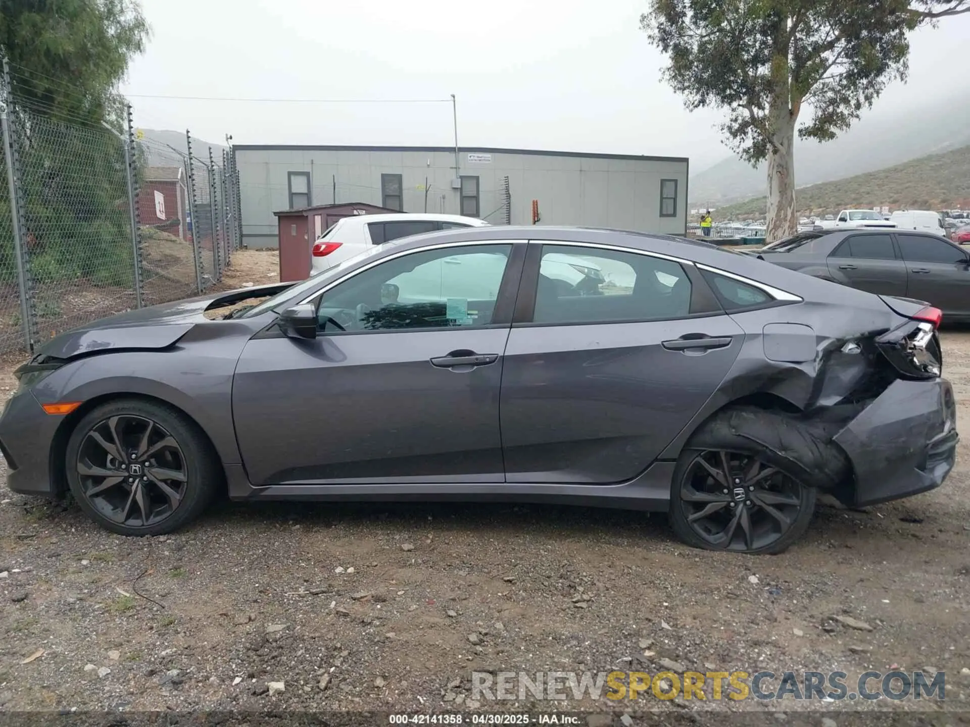 14 Photograph of a damaged car 19XFC2F86LE214660 HONDA CIVIC 2020