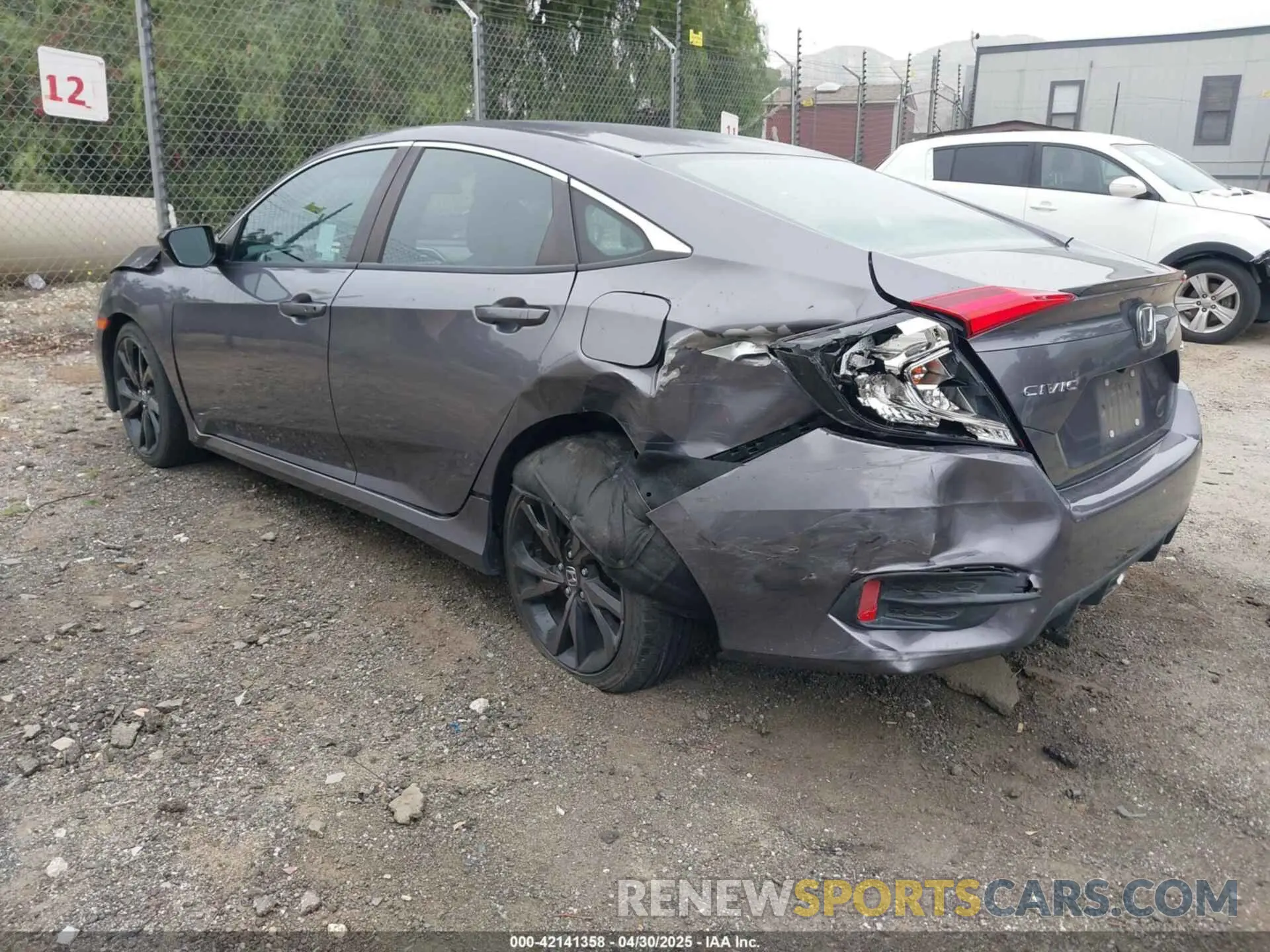 3 Photograph of a damaged car 19XFC2F86LE214660 HONDA CIVIC 2020