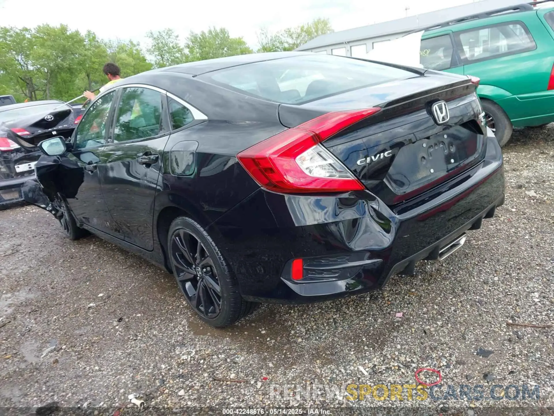 3 Фотография поврежденного автомобиля 19XFC2F87LE020008 HONDA CIVIC 2020
