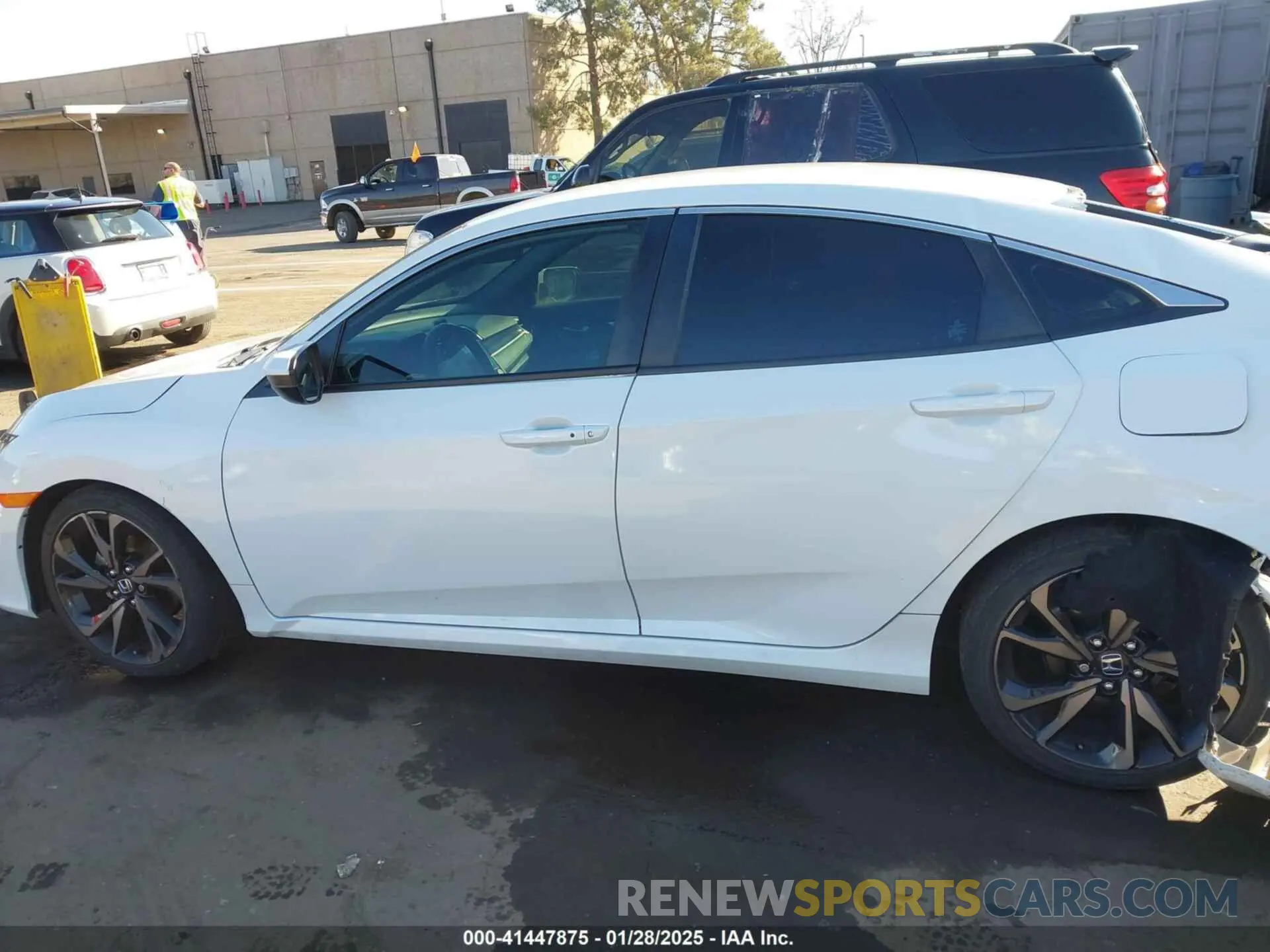 15 Photograph of a damaged car 19XFC2F88LE203496 HONDA CIVIC 2020
