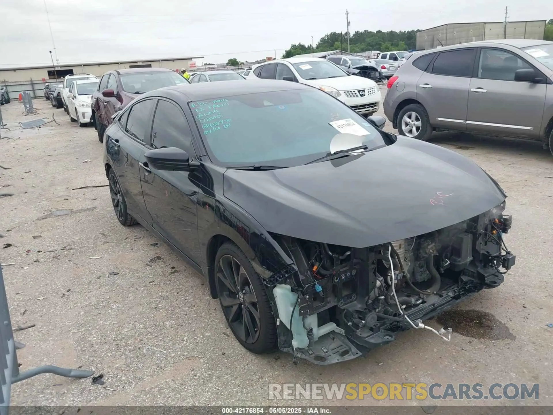 1 Photograph of a damaged car 19XFC2F89LE004635 HONDA CIVIC 2020