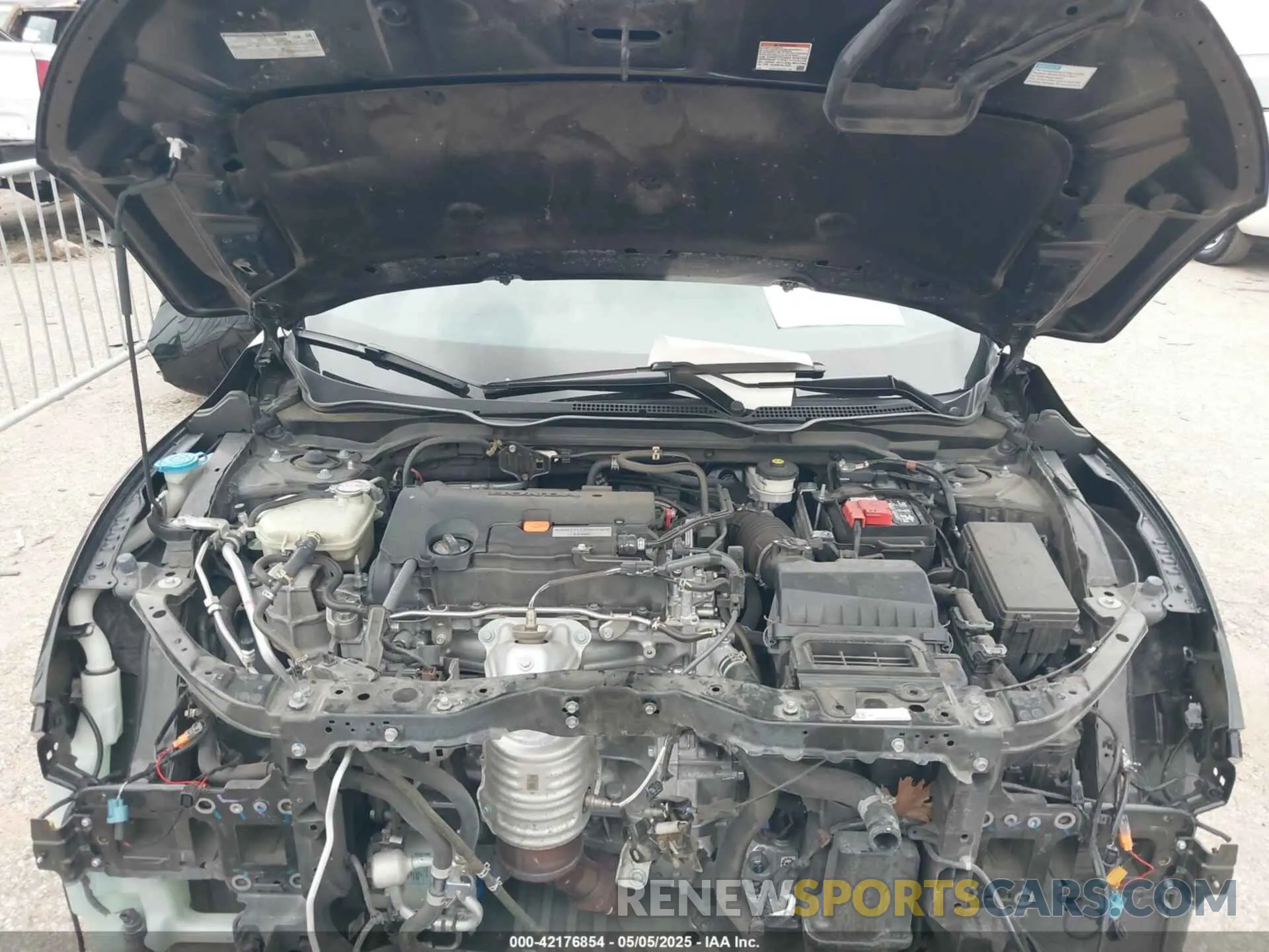 10 Photograph of a damaged car 19XFC2F89LE004635 HONDA CIVIC 2020