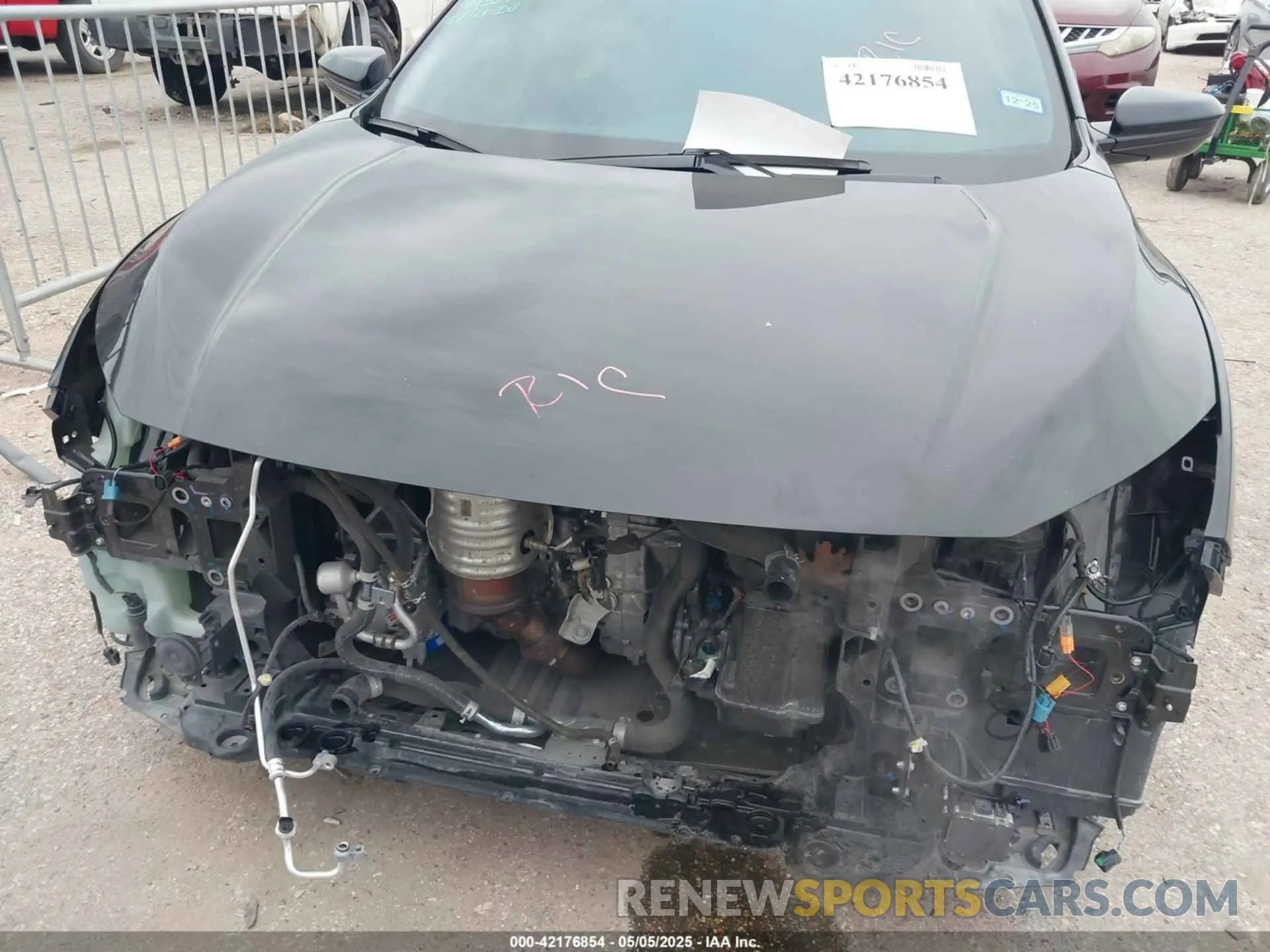 13 Photograph of a damaged car 19XFC2F89LE004635 HONDA CIVIC 2020