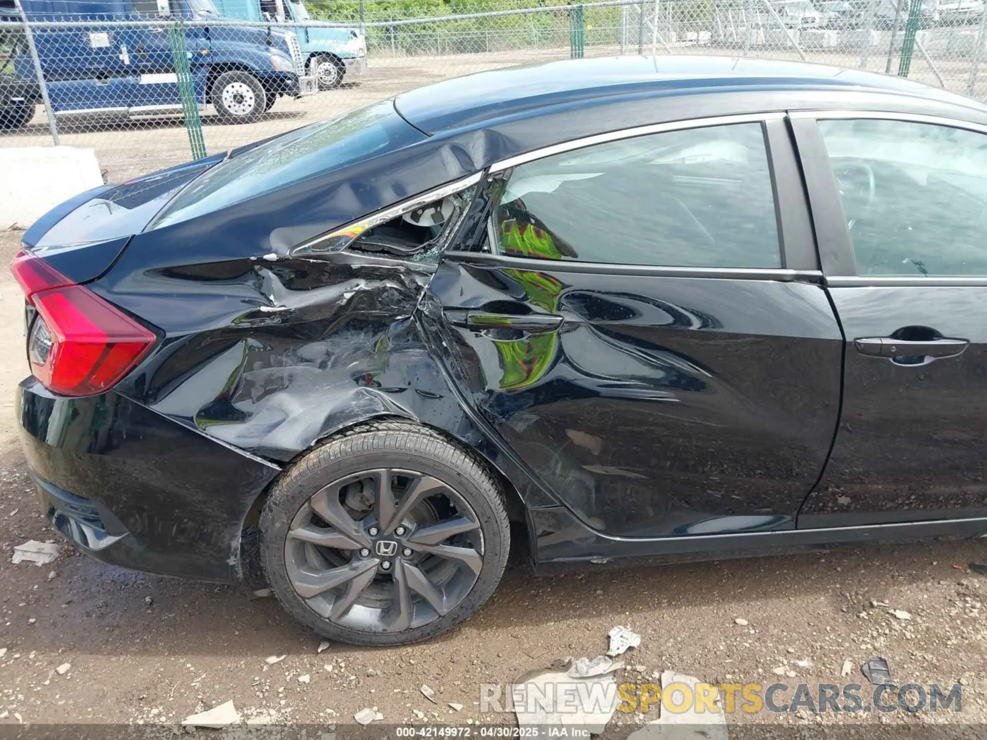 19 Фотография поврежденного автомобиля 19XFC2F89LE016266 HONDA CIVIC 2020