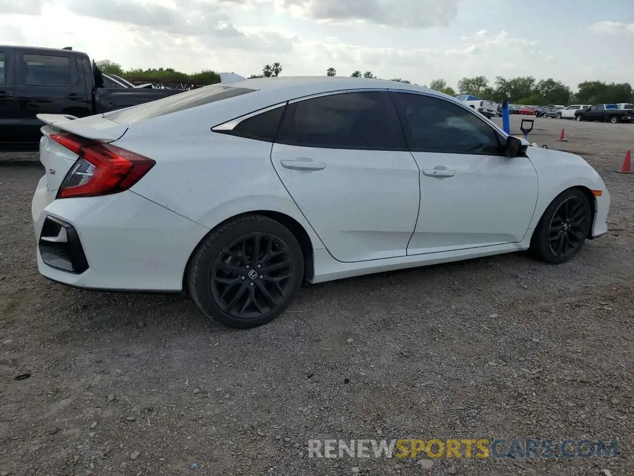 3 Photograph of a damaged car 2HGFC1E56LH704703 HONDA CIVIC 2020
