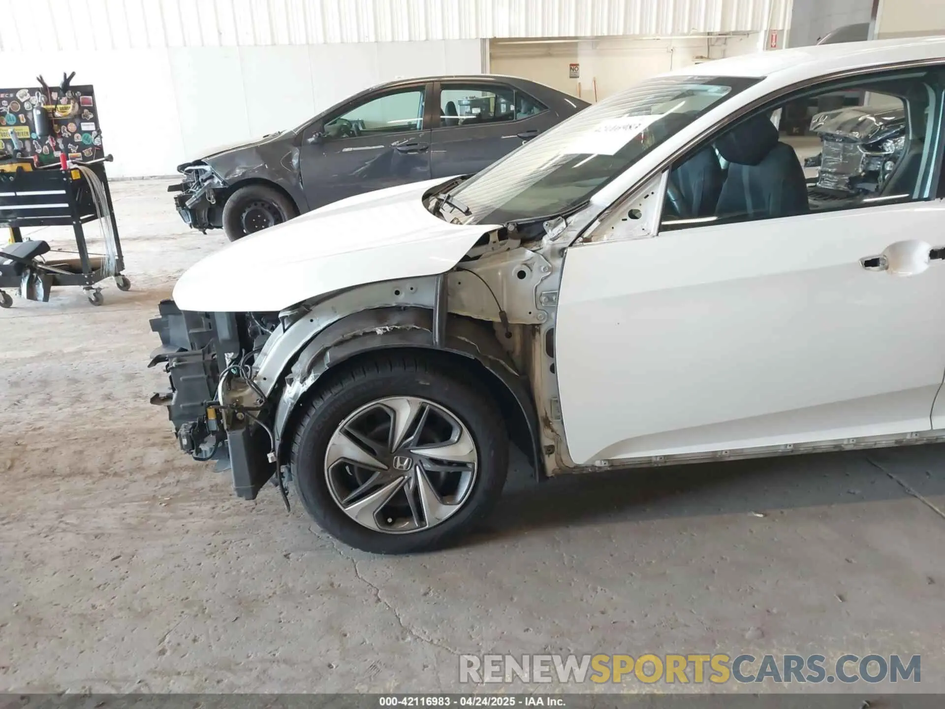 6 Фотография поврежденного автомобиля 2HGFC2F60LH530902 HONDA CIVIC 2020