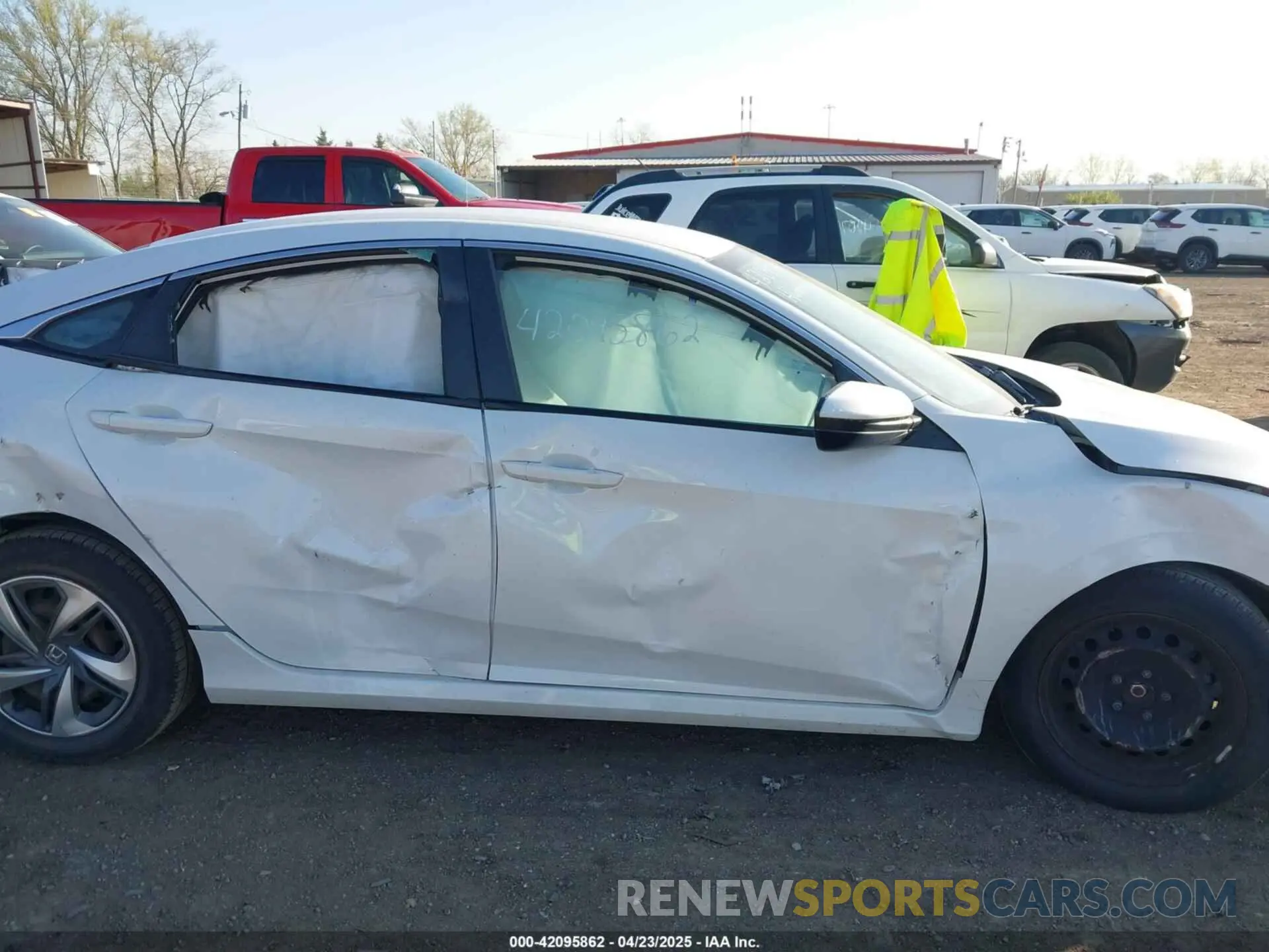 13 Photograph of a damaged car 2HGFC2F61LH568784 HONDA CIVIC 2020