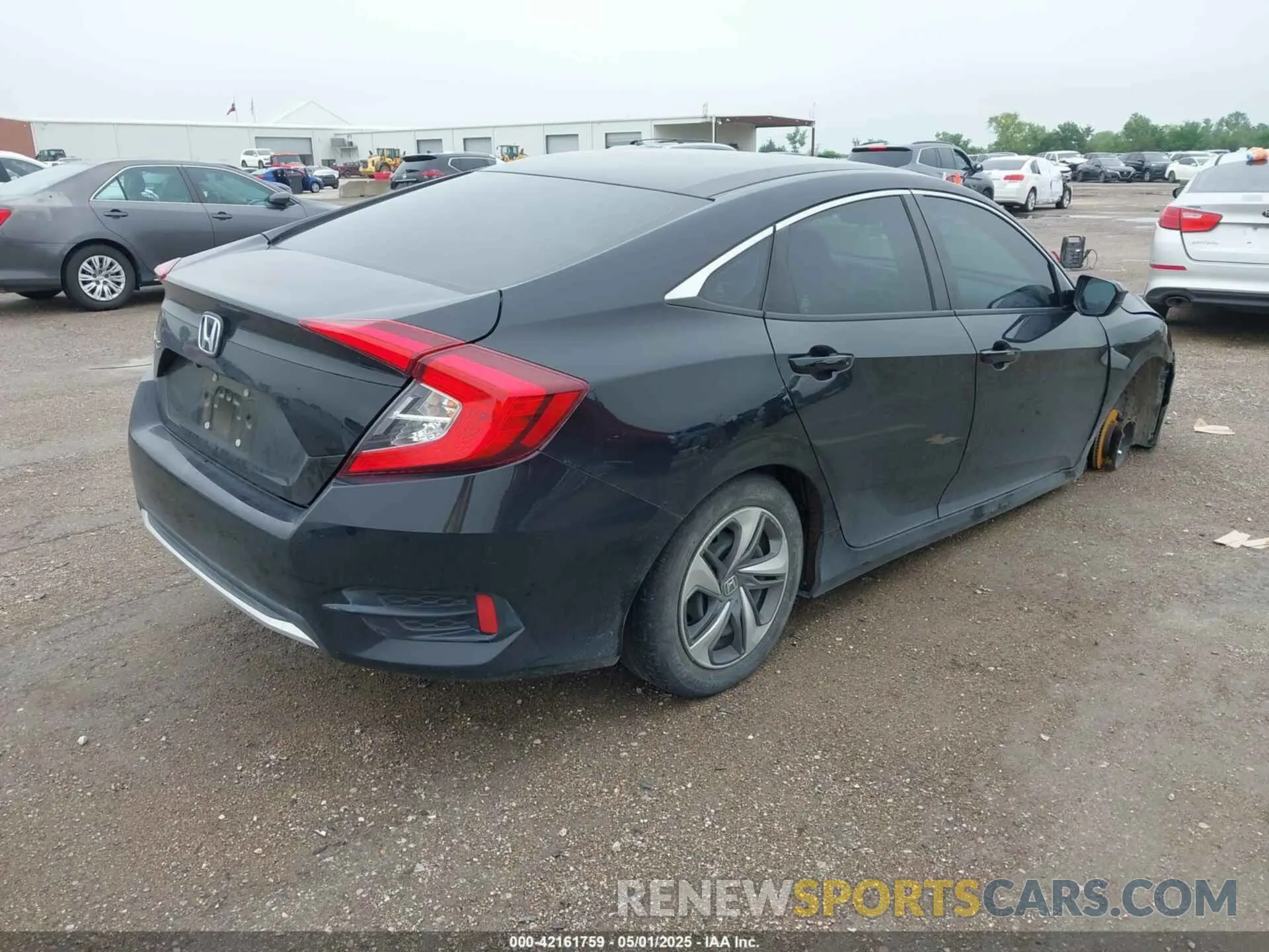 4 Photograph of a damaged car 2HGFC2F62LH532523 HONDA CIVIC 2020