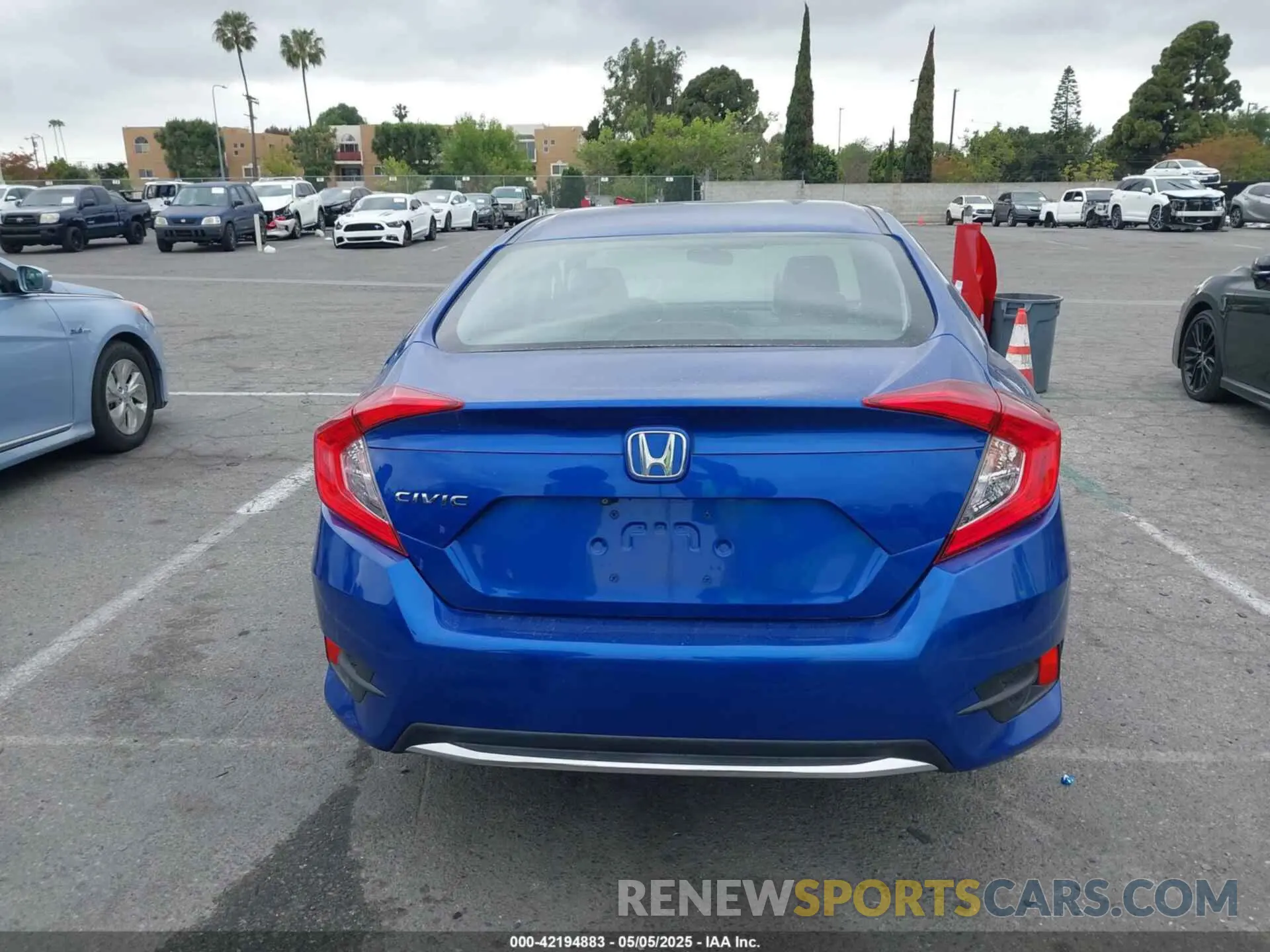 16 Photograph of a damaged car 2HGFC2F62LH547118 HONDA CIVIC 2020