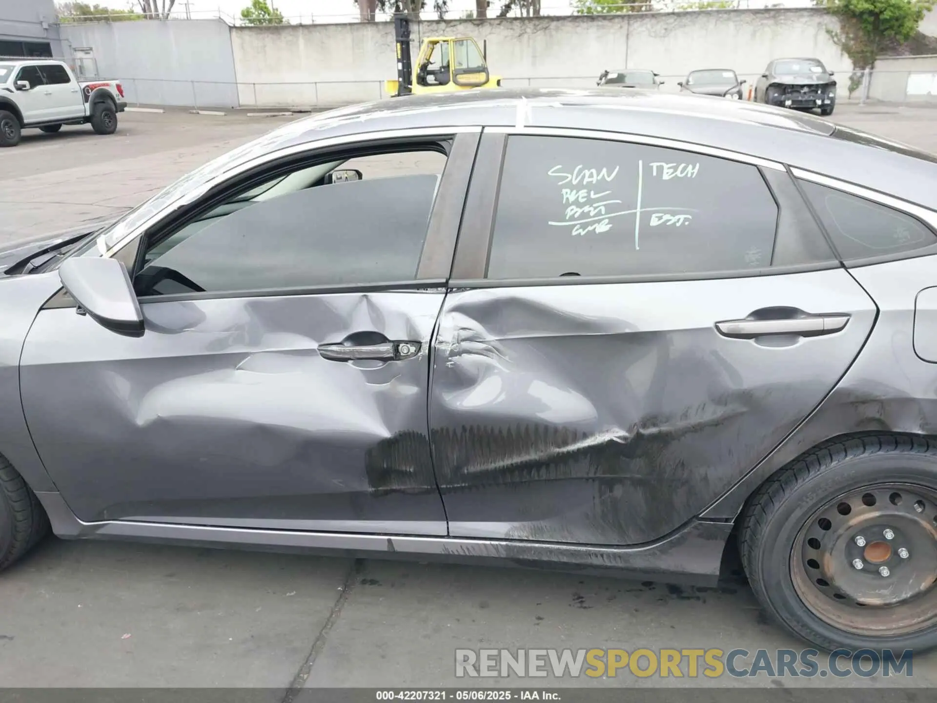 15 Photograph of a damaged car 2HGFC2F62LH547572 HONDA CIVIC 2020