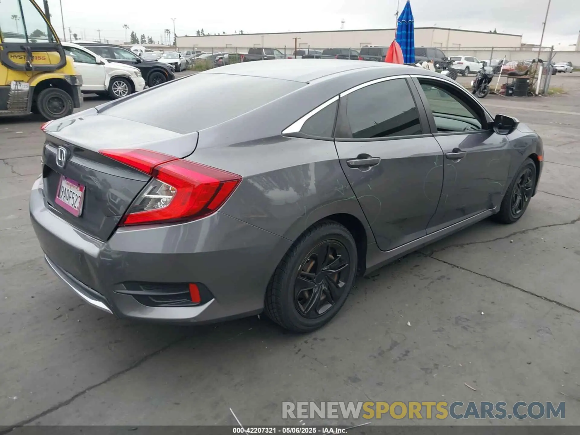 4 Photograph of a damaged car 2HGFC2F62LH547572 HONDA CIVIC 2020