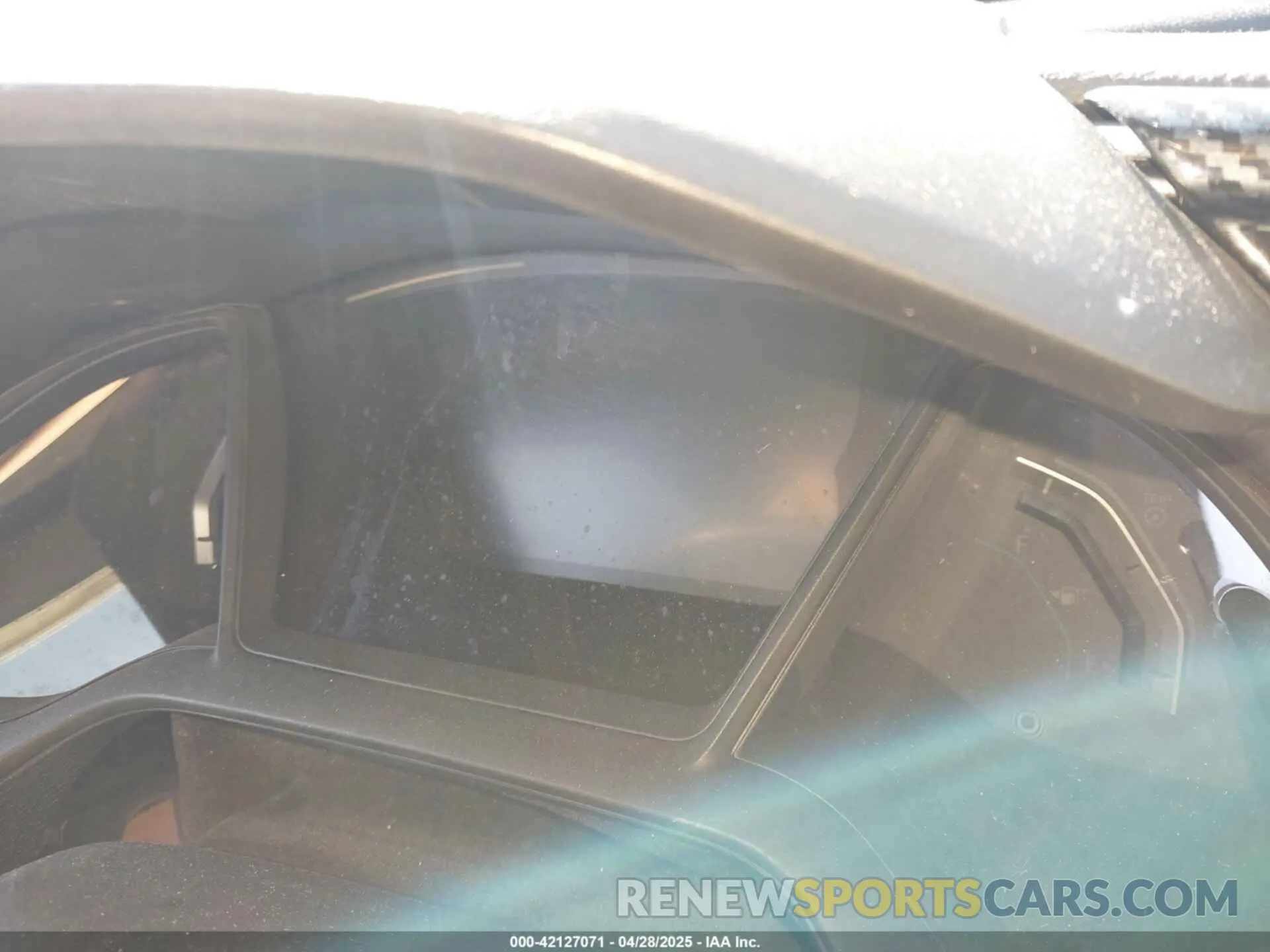 7 Photograph of a damaged car 2HGFC2F63LH563327 HONDA CIVIC 2020