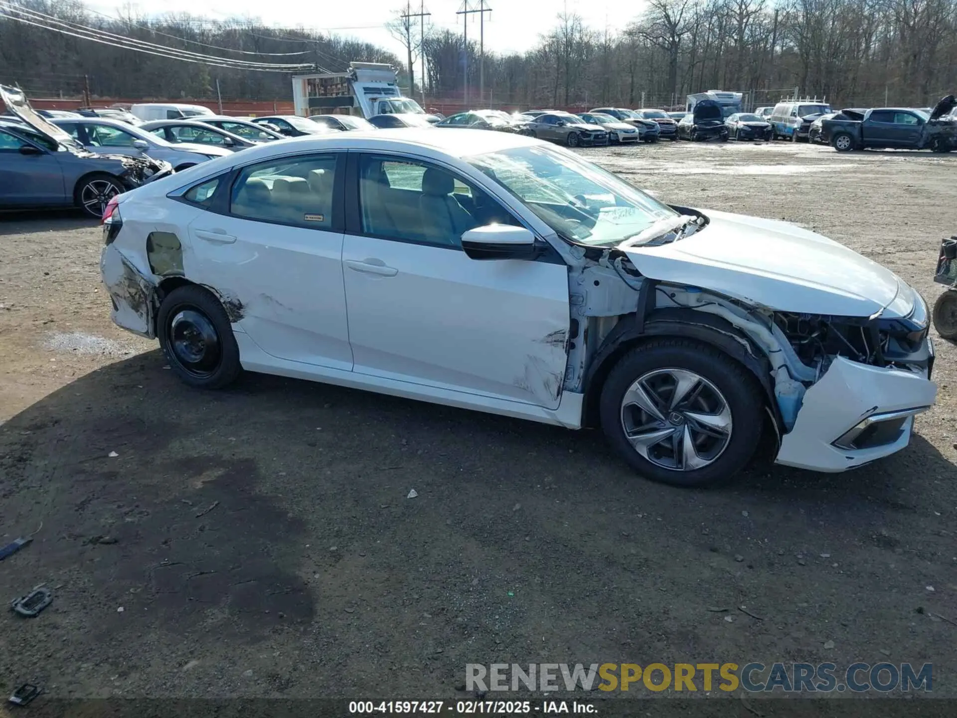 17 Photograph of a damaged car 2HGFC2F64LH568374 HONDA CIVIC 2020