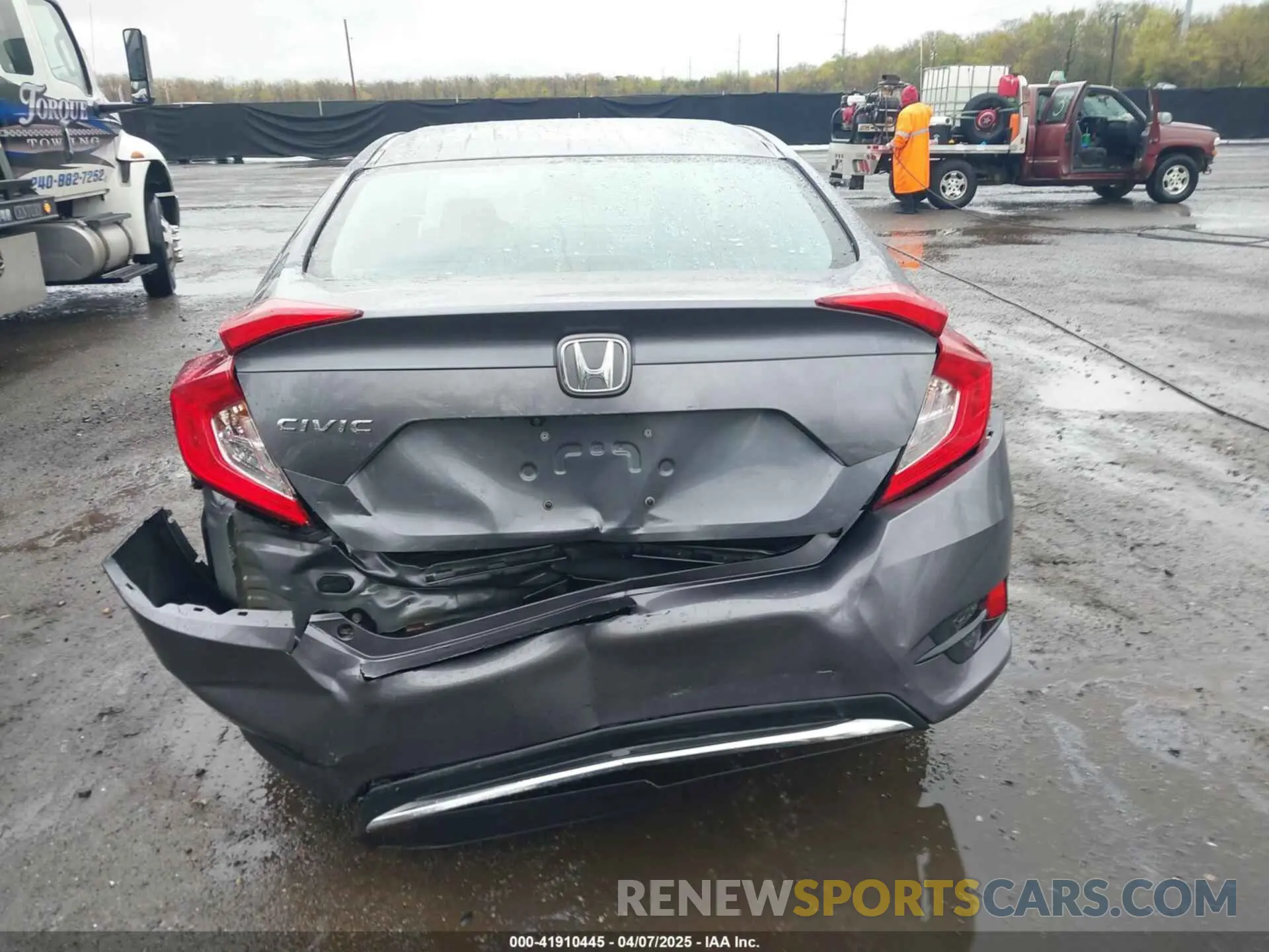 16 Photograph of a damaged car 2HGFC2F65LH562969 HONDA CIVIC 2020