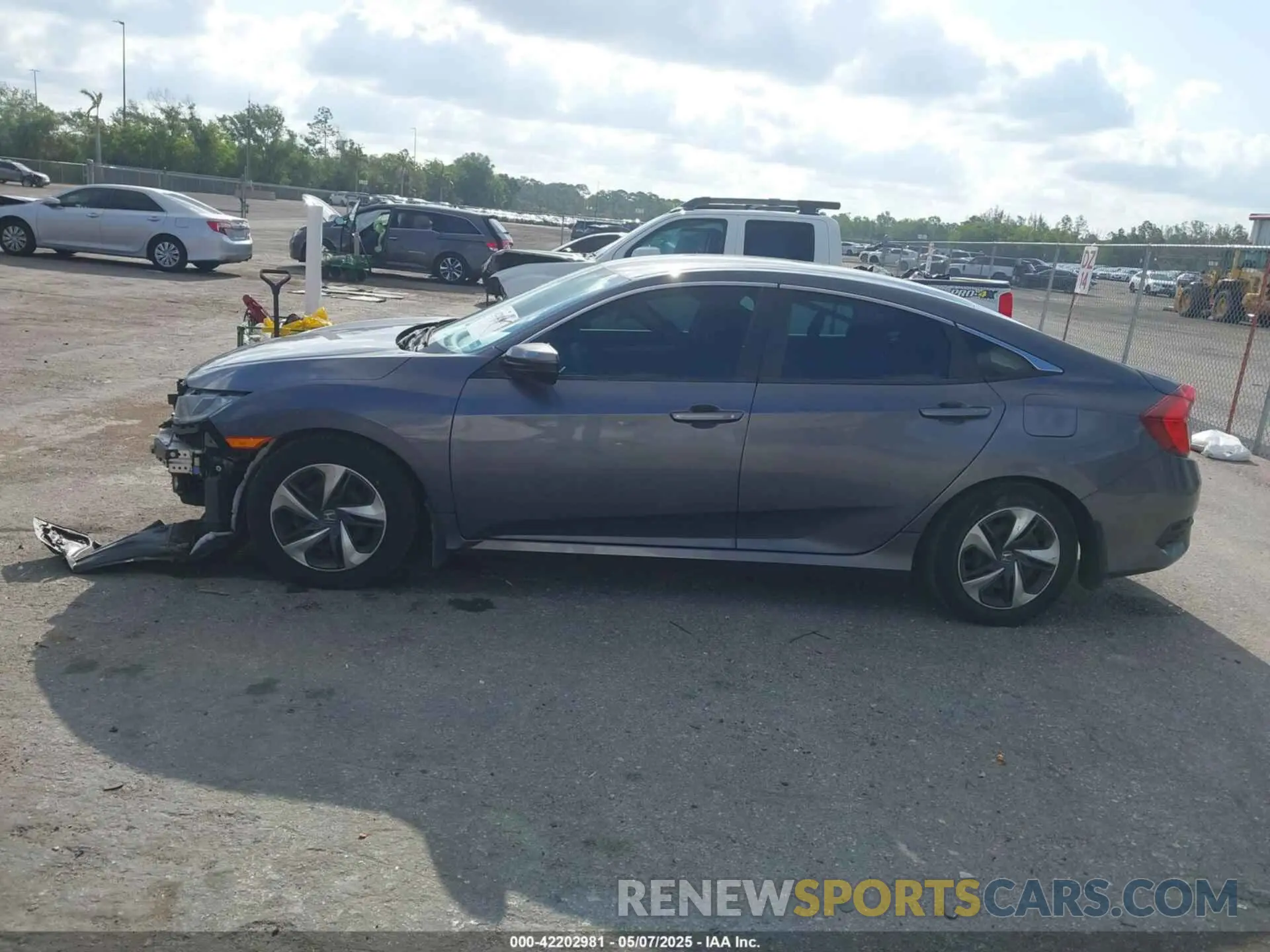 15 Photograph of a damaged car 2HGFC2F66LH580784 HONDA CIVIC 2020