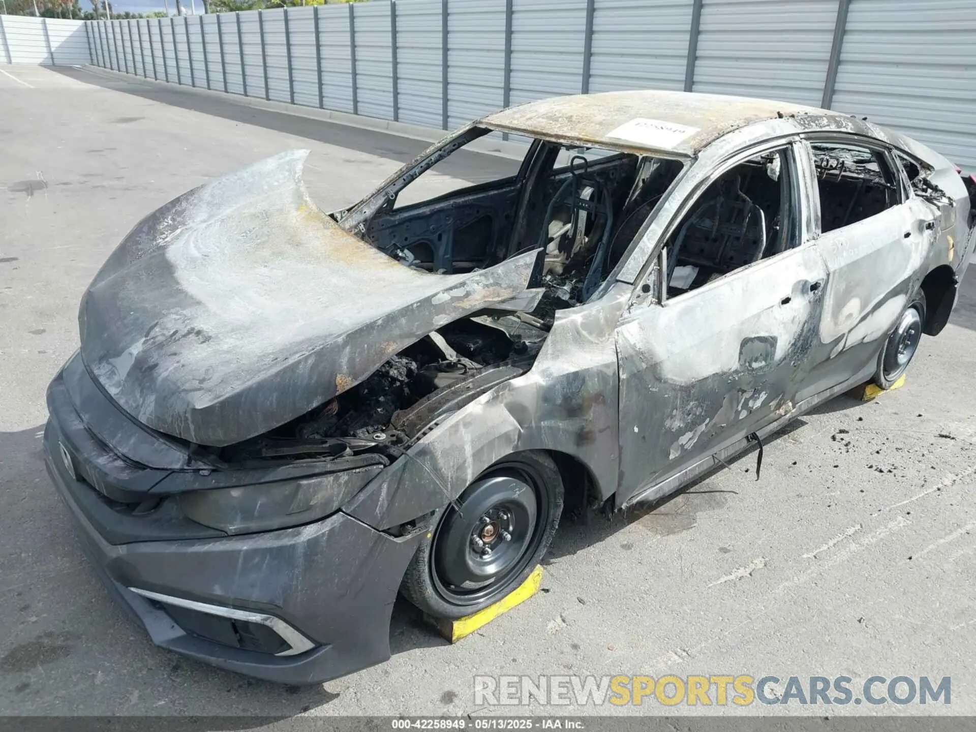 6 Фотография поврежденного автомобиля 2HGFC2F67LH539385 HONDA CIVIC 2020