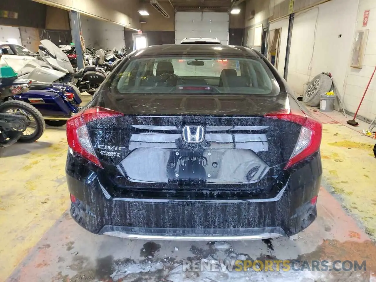 6 Photograph of a damaged car 2HGFC2F68LH569656 HONDA CIVIC 2020
