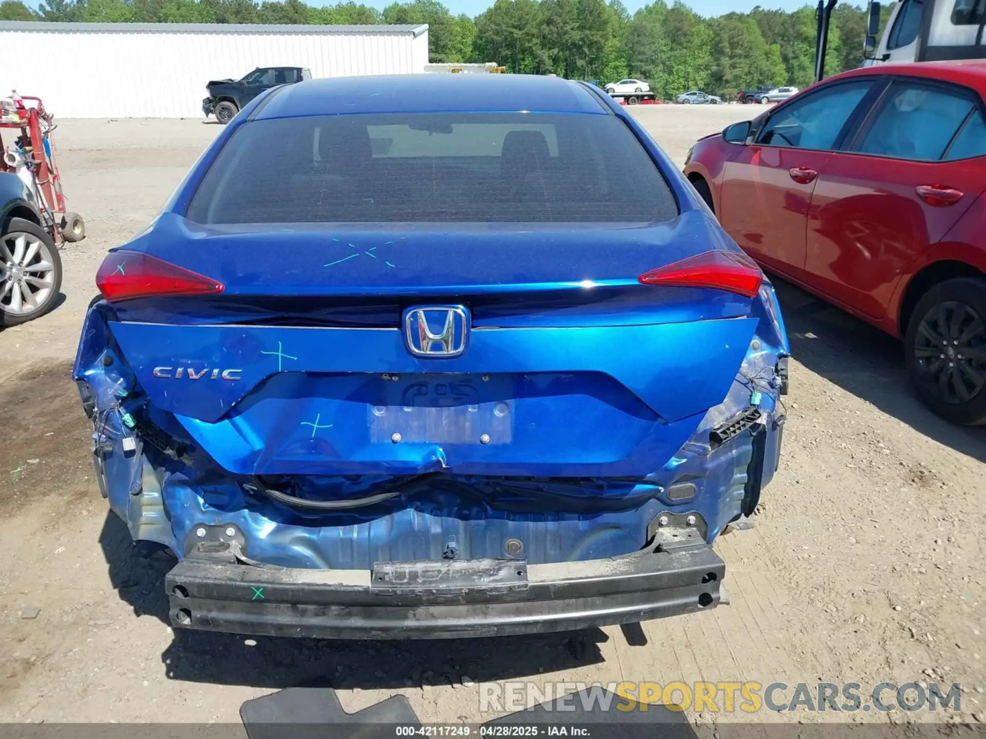 17 Photograph of a damaged car 2HGFC2F68LH582343 HONDA CIVIC 2020