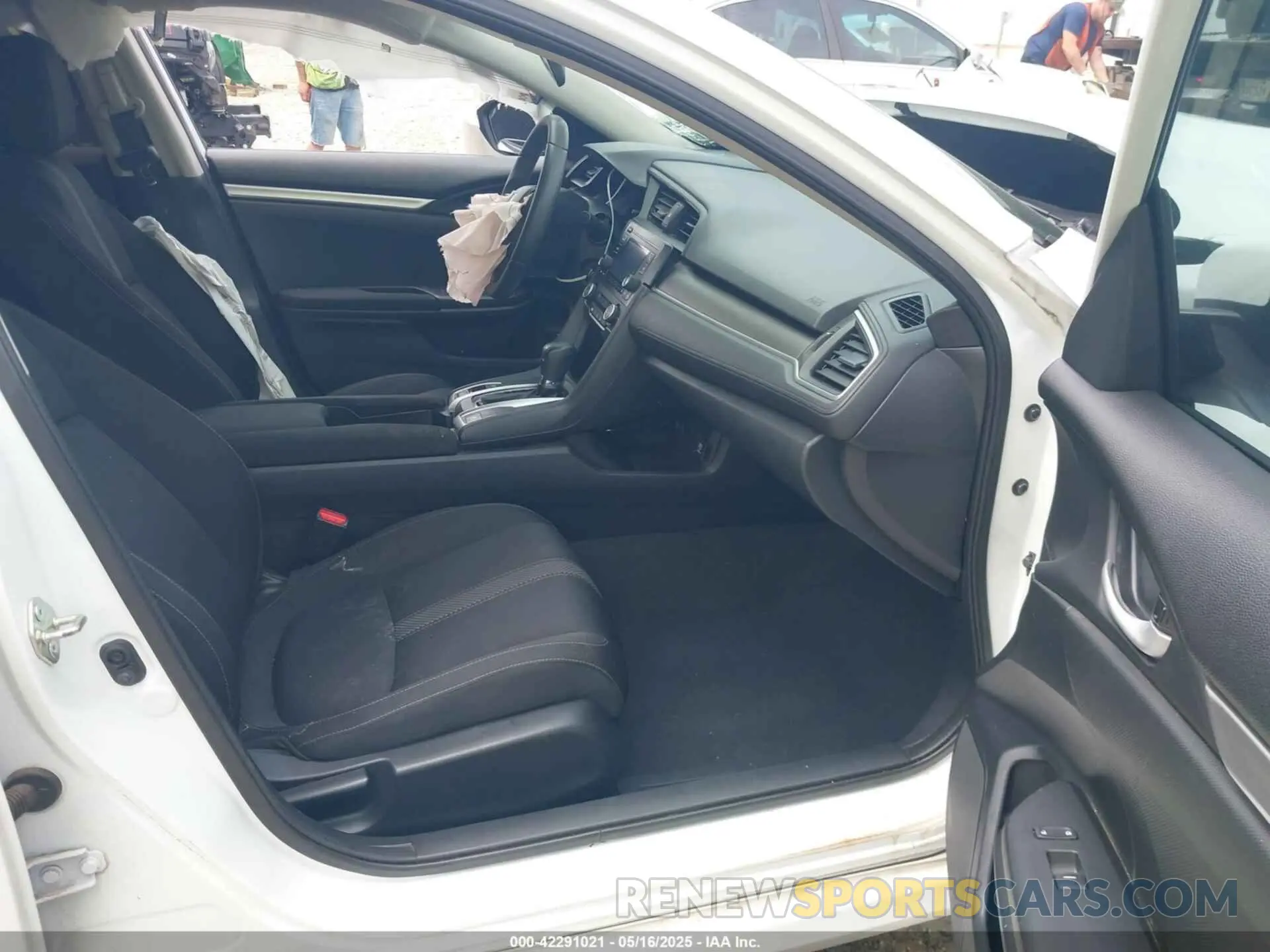5 Фотография поврежденного автомобиля 2HGFC2F69LH520322 HONDA CIVIC 2020