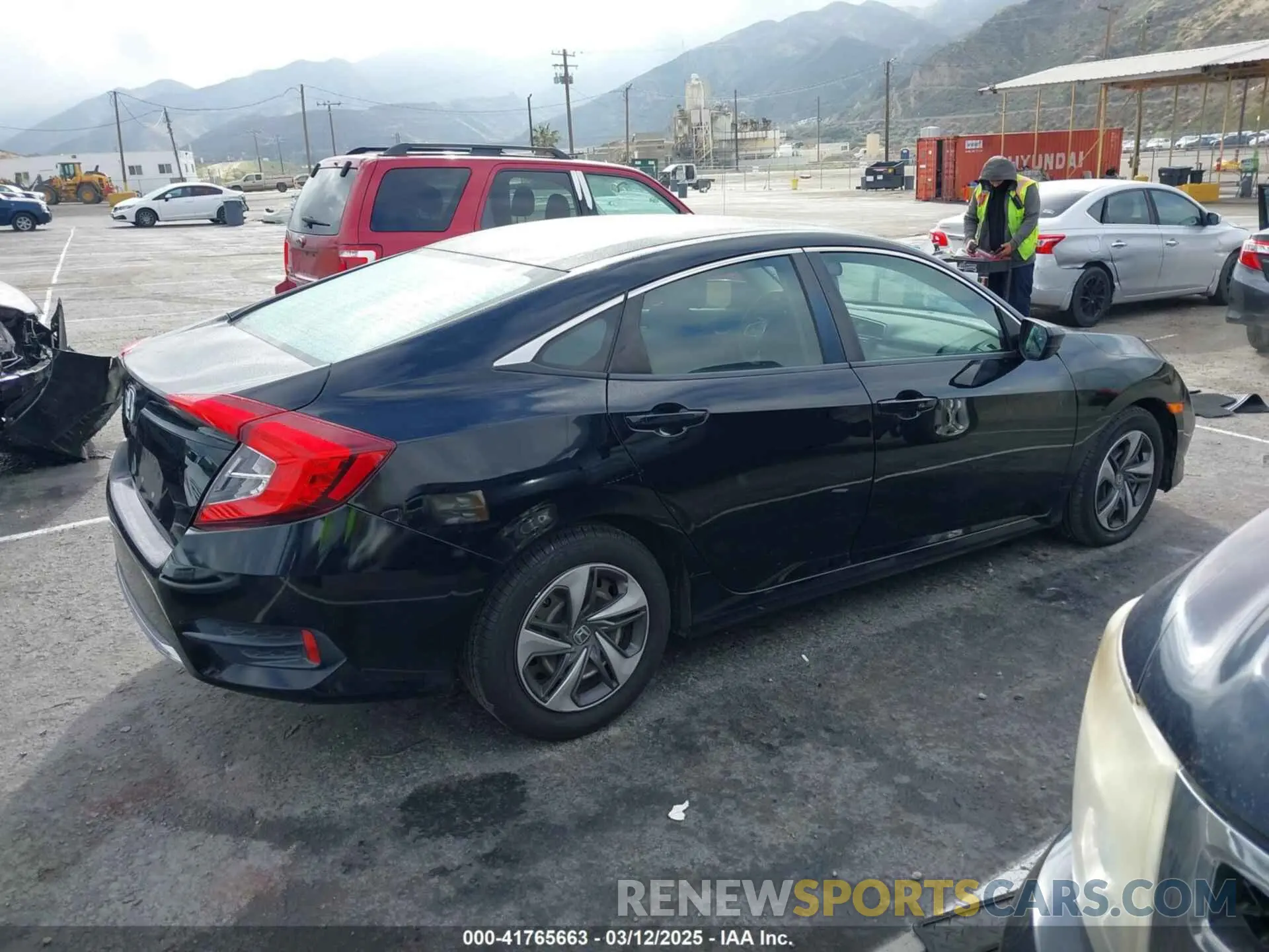 13 Photograph of a damaged car 2HGFC2F69LH530736 HONDA CIVIC 2020