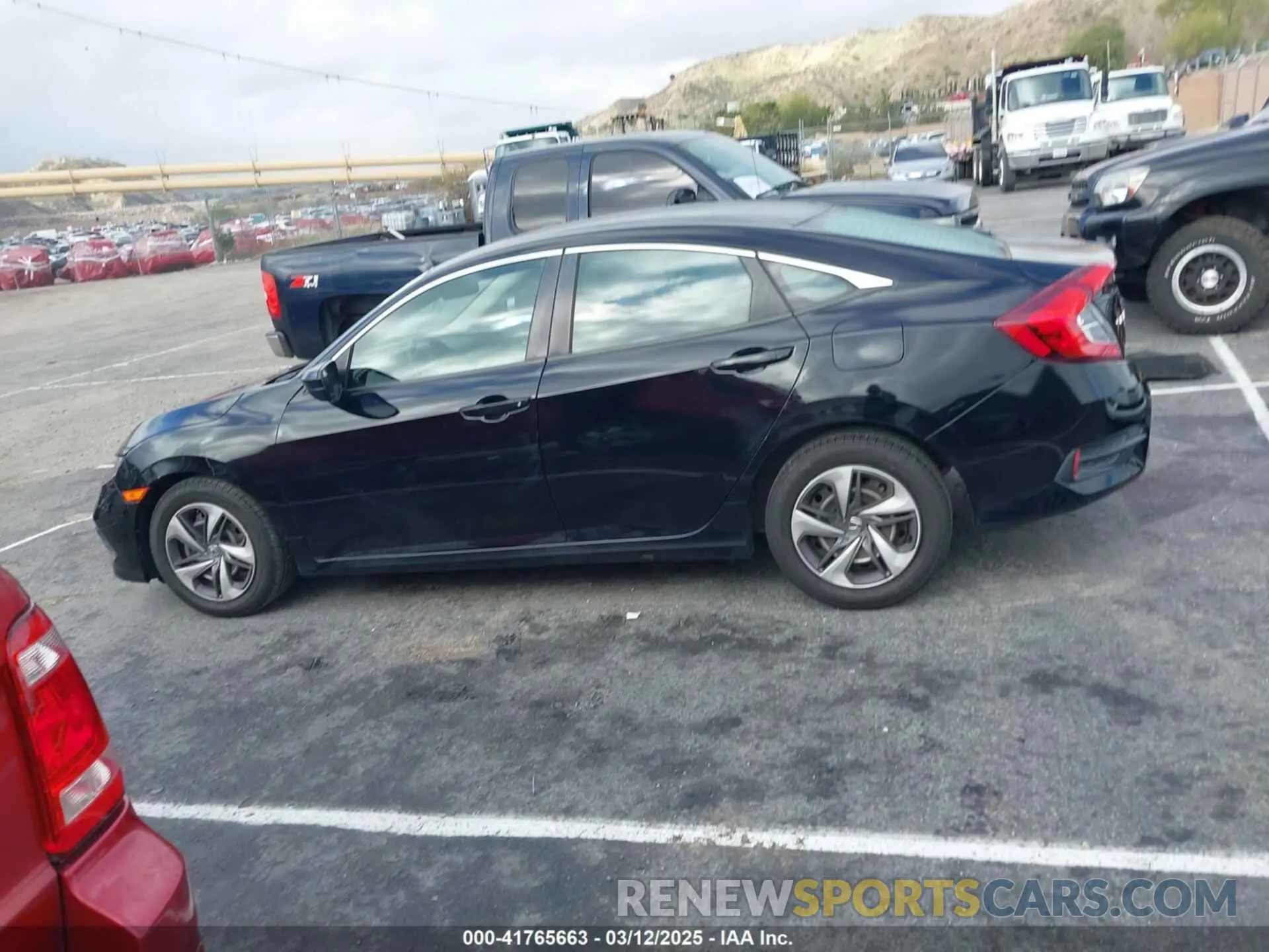 14 Photograph of a damaged car 2HGFC2F69LH530736 HONDA CIVIC 2020