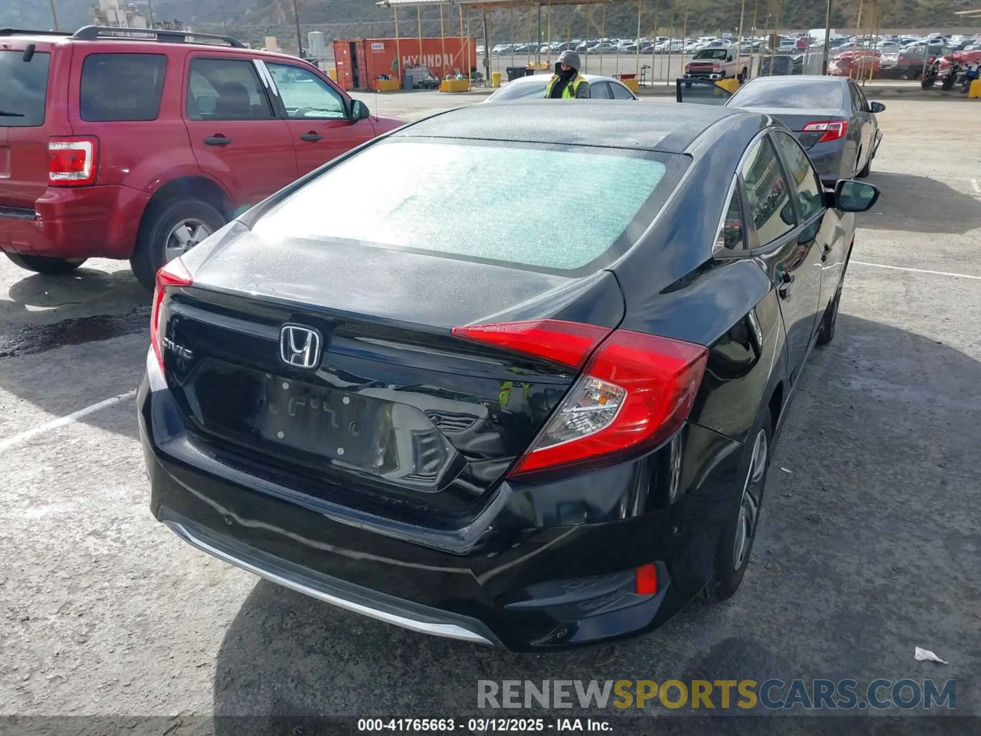 4 Photograph of a damaged car 2HGFC2F69LH530736 HONDA CIVIC 2020