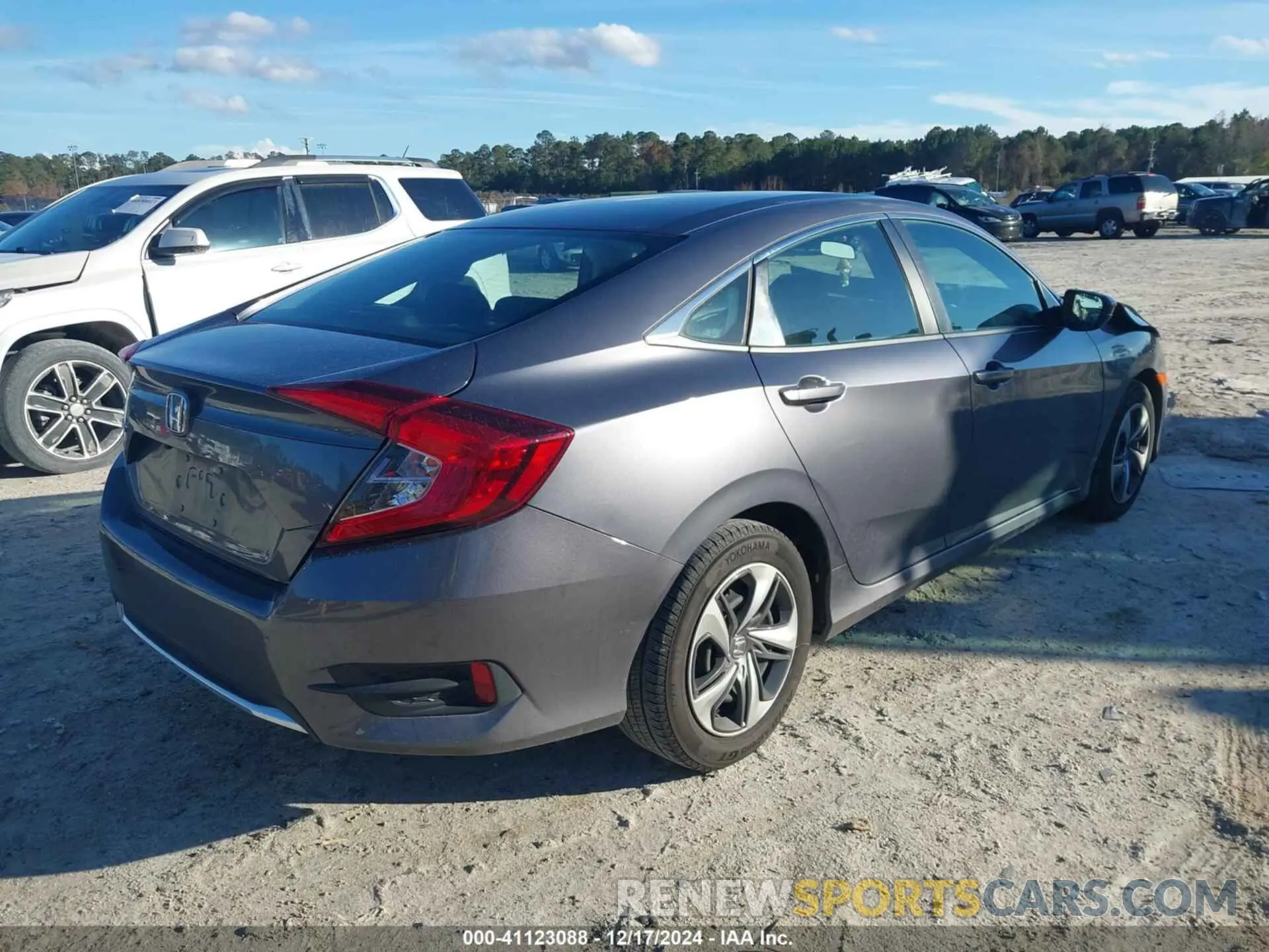 4 Photograph of a damaged car 2HGFC2F69LH594243 HONDA CIVIC 2020
