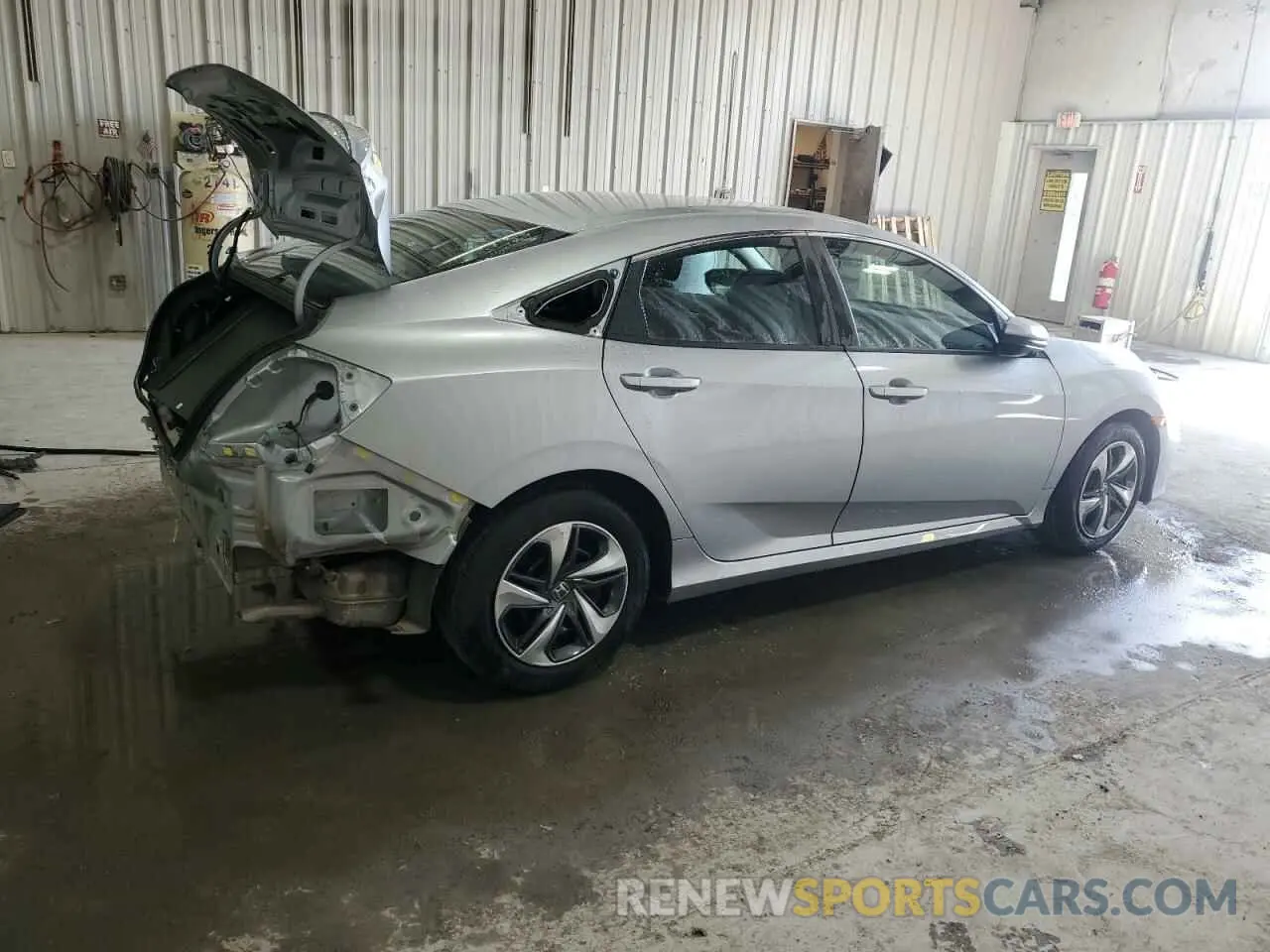 3 Photograph of a damaged car 2HGFC2F6XLH557458 HONDA CIVIC 2020