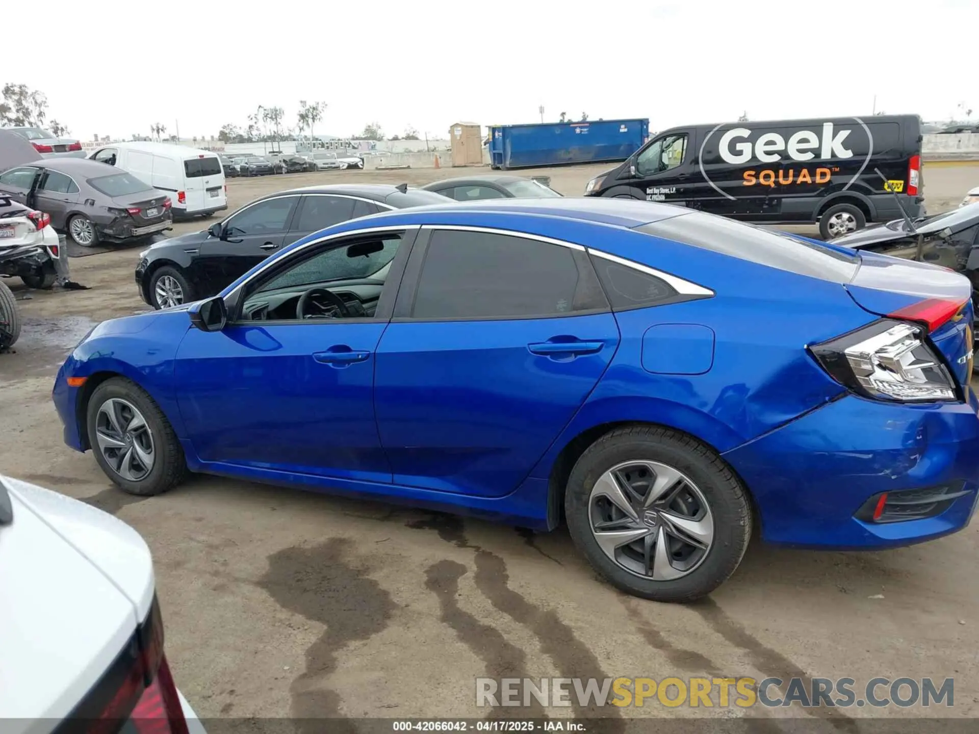 13 Photograph of a damaged car 2HGFC2F6XLH558870 HONDA CIVIC 2020