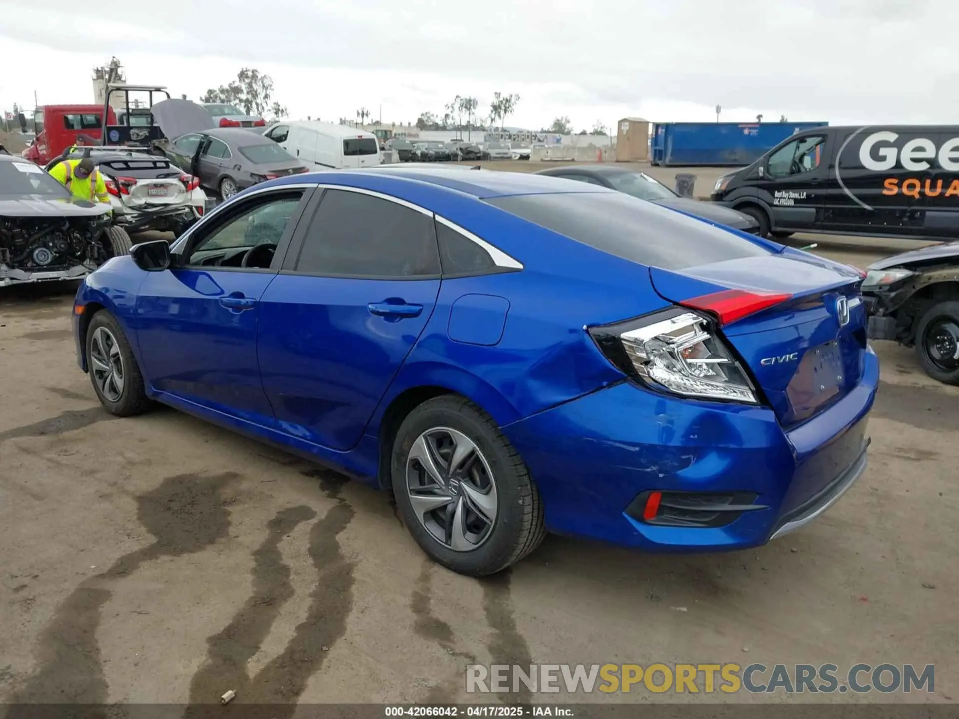 3 Photograph of a damaged car 2HGFC2F6XLH558870 HONDA CIVIC 2020
