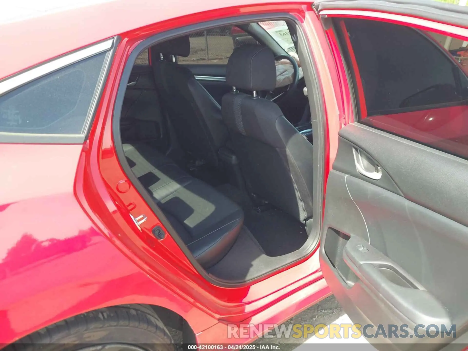 8 Фотография поврежденного автомобиля 2HGFC2F80LH574643 HONDA CIVIC 2020