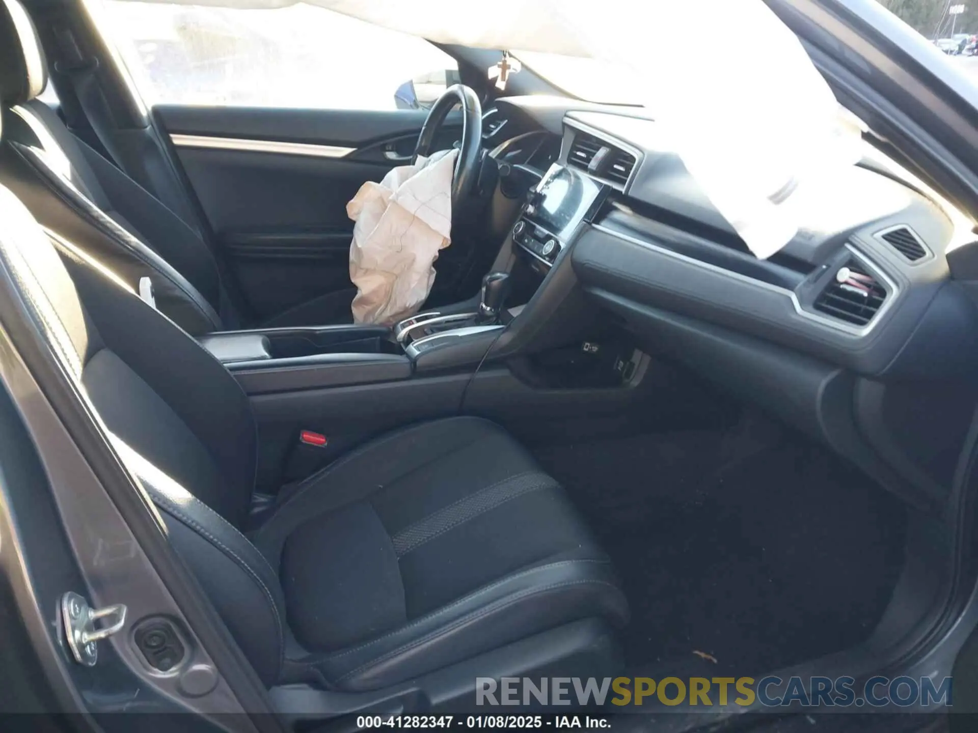 5 Photograph of a damaged car 2HGFC2F82LH516663 HONDA CIVIC 2020