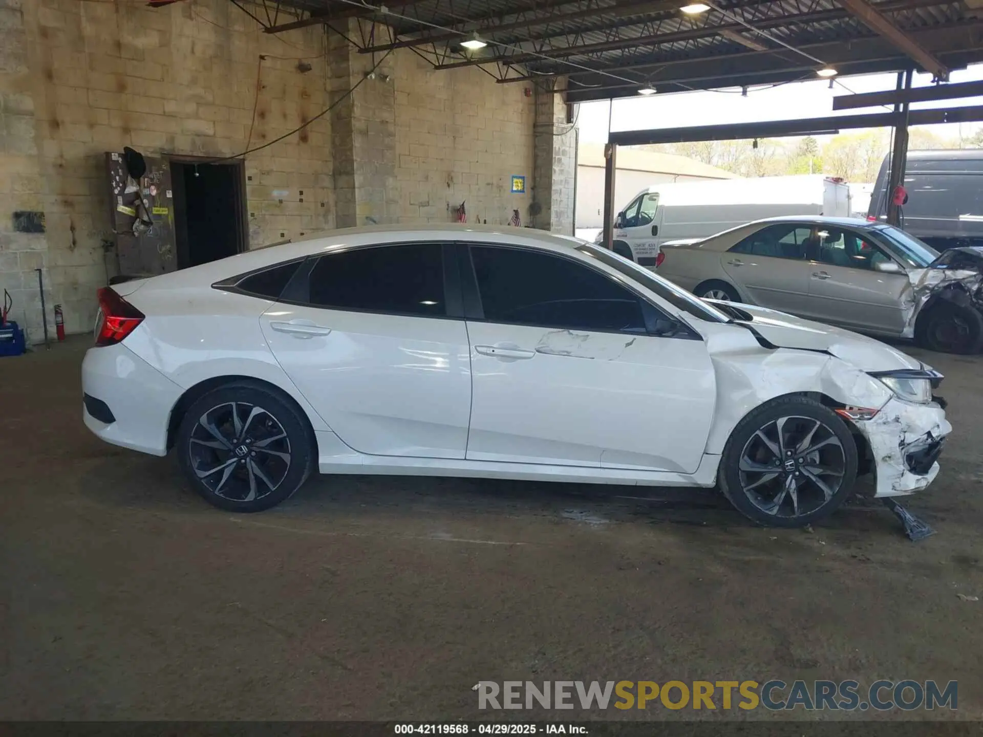 13 Фотография поврежденного автомобиля 2HGFC2F83LH522732 HONDA CIVIC 2020
