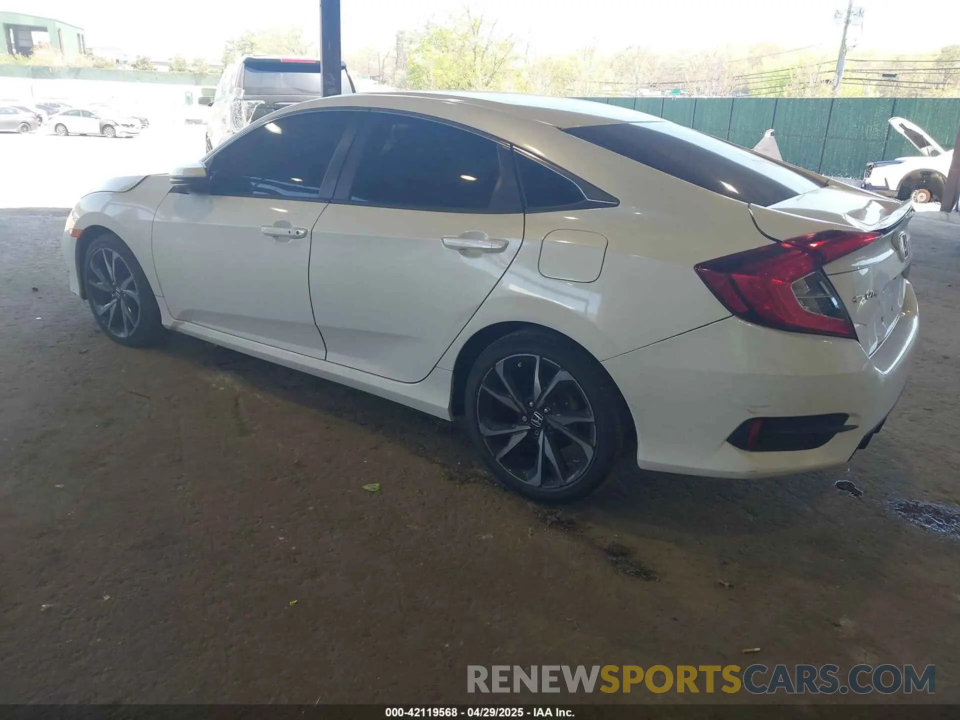 3 Фотография поврежденного автомобиля 2HGFC2F83LH522732 HONDA CIVIC 2020