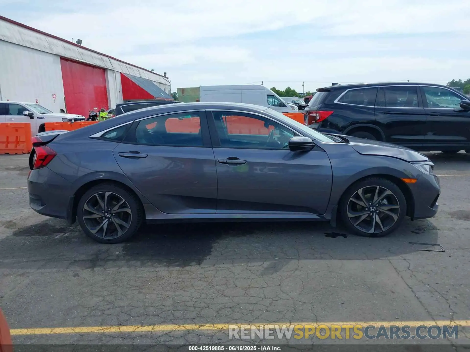 13 Photograph of a damaged car 2HGFC2F83LH587533 HONDA CIVIC 2020