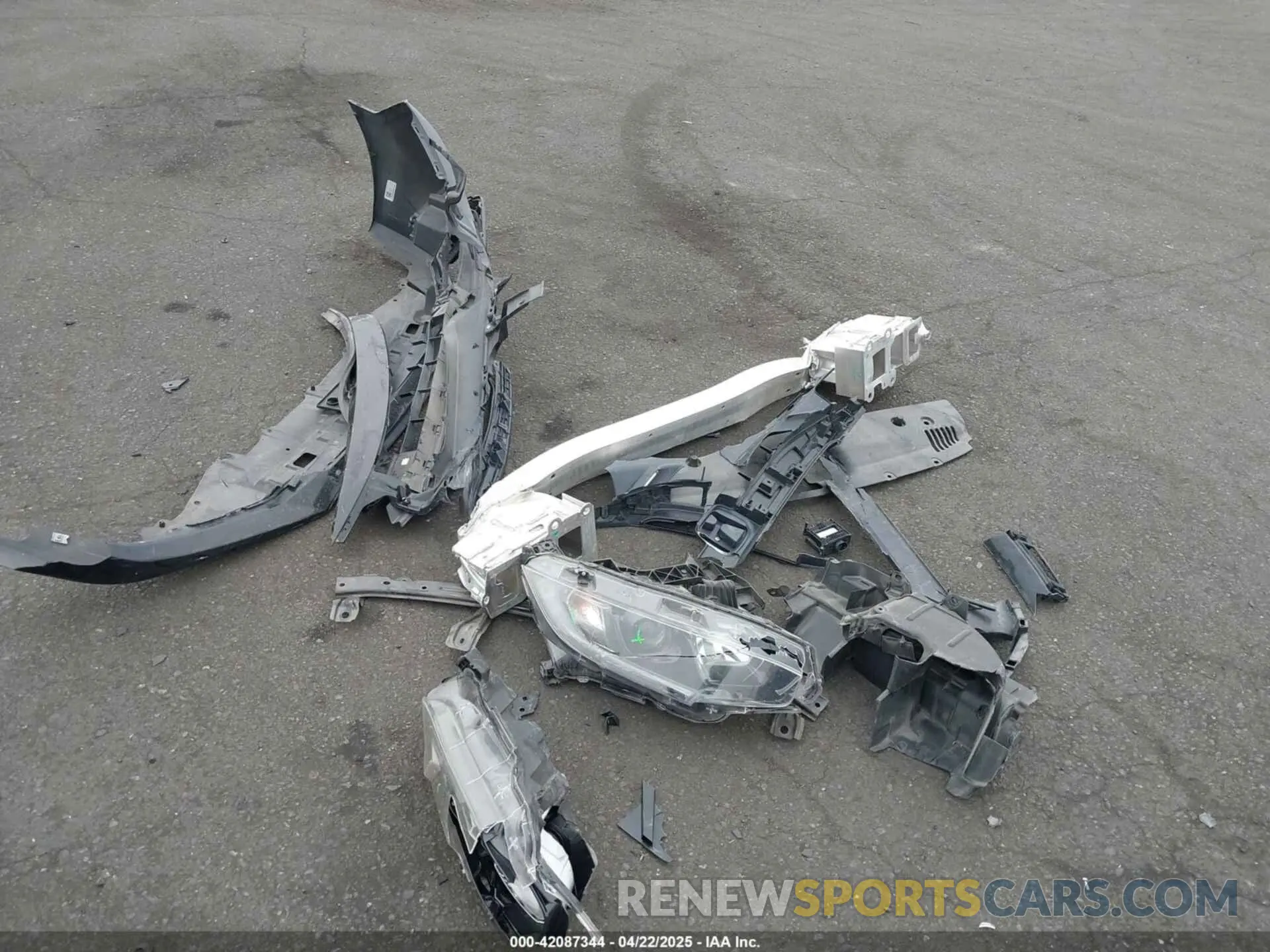12 Photograph of a damaged car 2HGFC2F84LH535070 HONDA CIVIC 2020