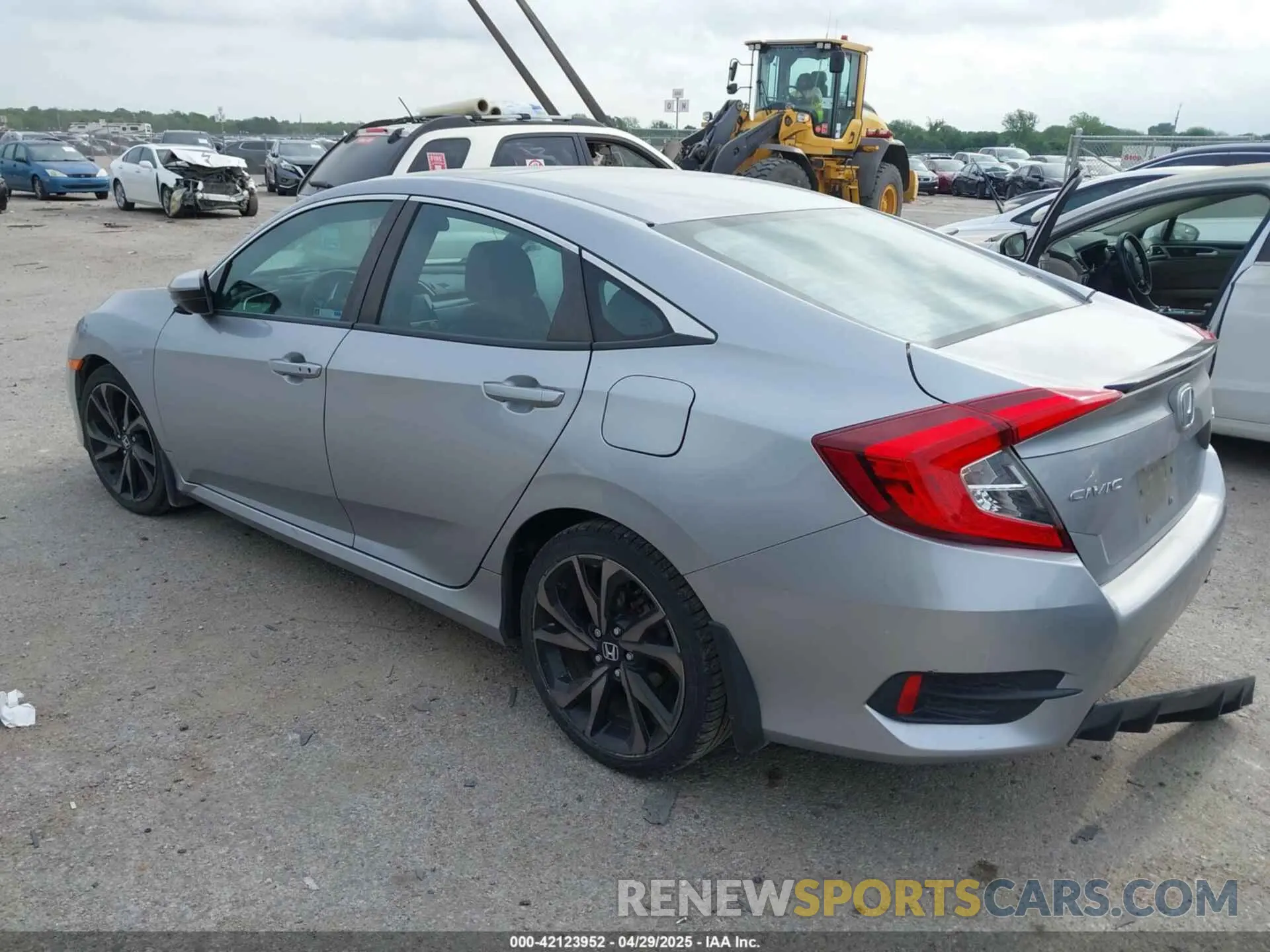 3 Photograph of a damaged car 2HGFC2F85LH565288 HONDA CIVIC 2020