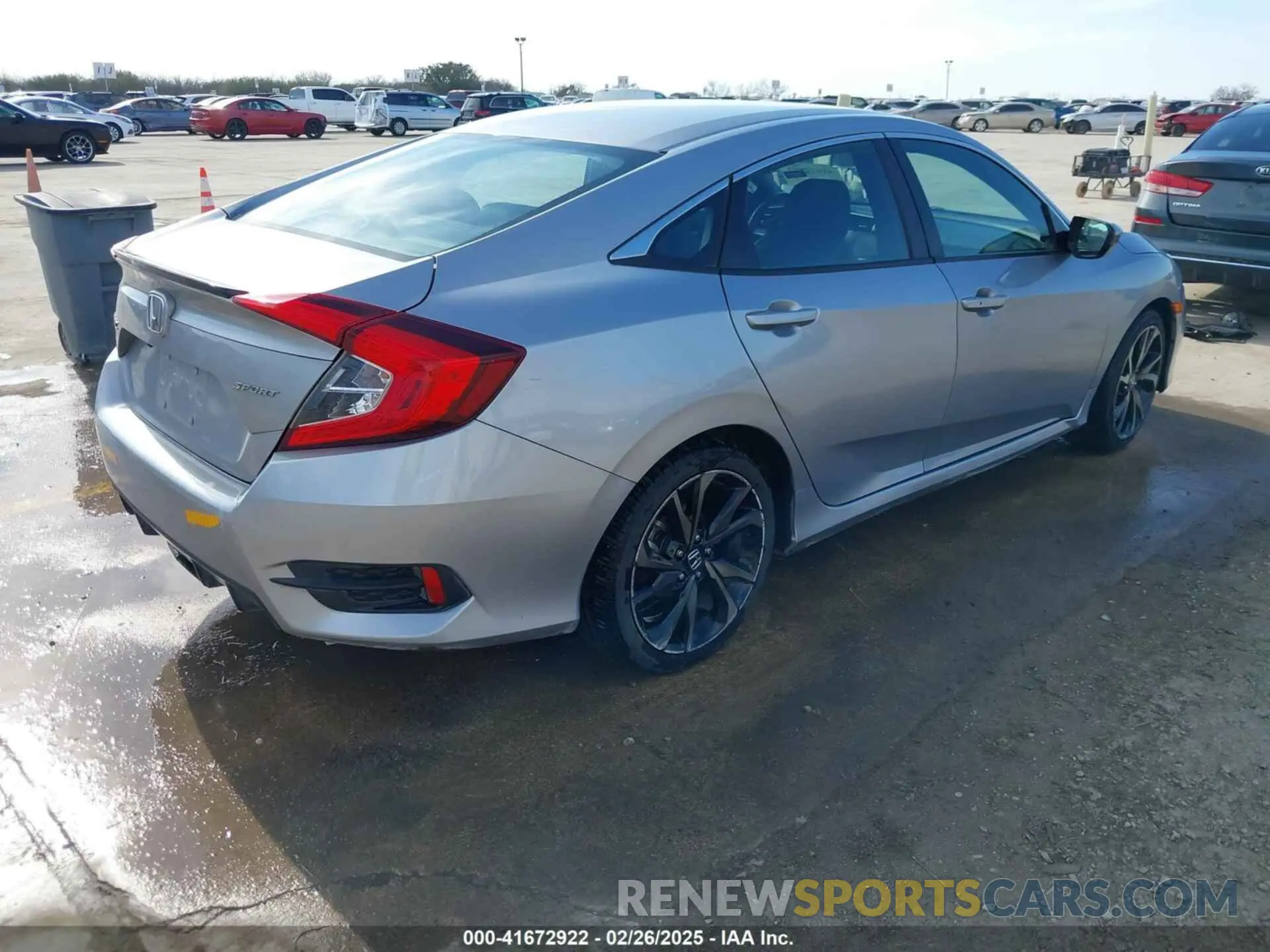 4 Photograph of a damaged car 2HGFC2F85LH585041 HONDA CIVIC 2020