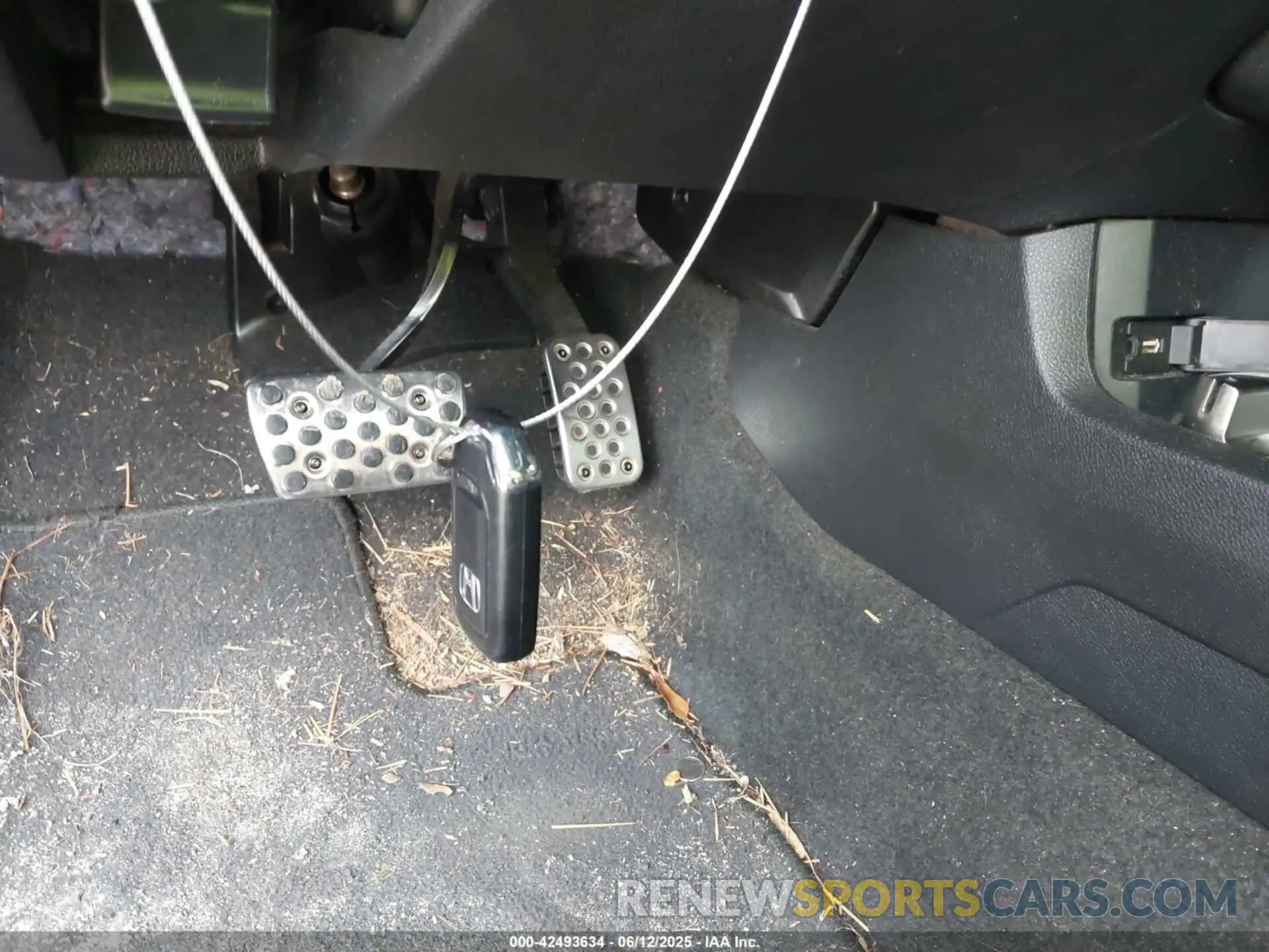11 Photograph of a damaged car 2HGFC2F85LH591776 HONDA CIVIC 2020