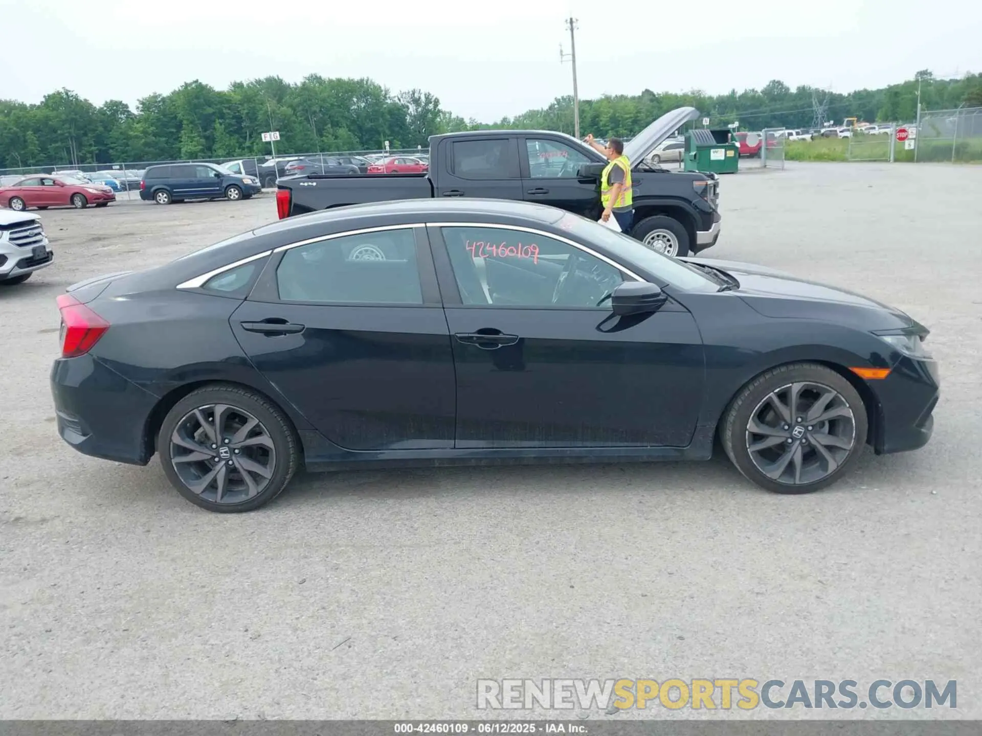 13 Photograph of a damaged car 2HGFC2F86LH565235 HONDA CIVIC 2020