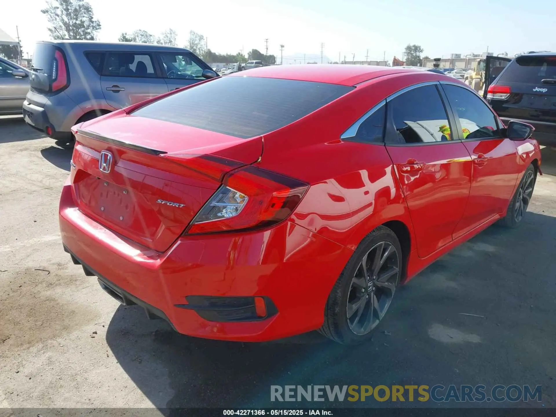 4 Фотография поврежденного автомобиля 2HGFC2F86LH569835 HONDA CIVIC 2020