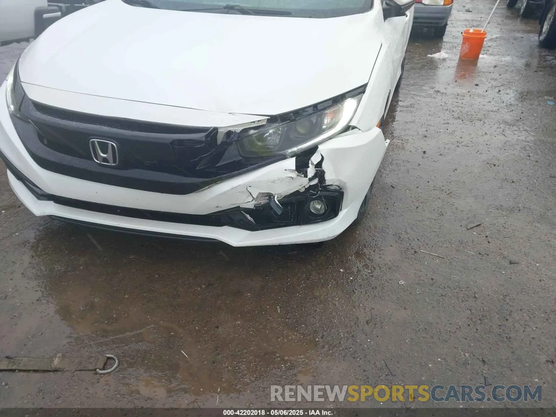 6 Photograph of a damaged car 2HGFC2F87LH532180 HONDA CIVIC 2020