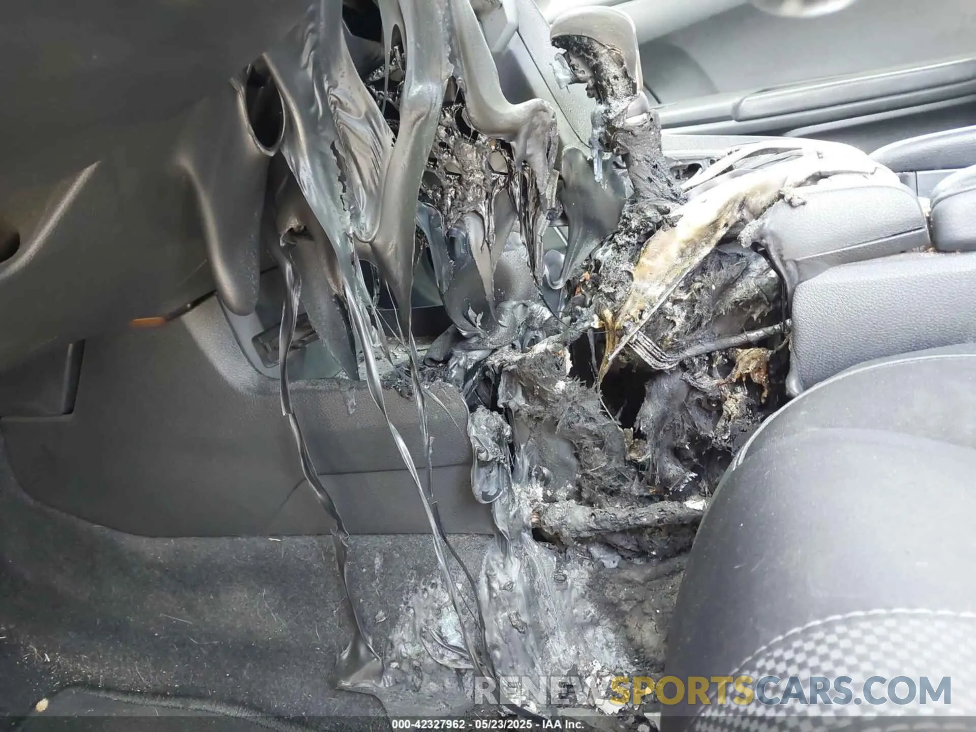 11 Photograph of a damaged car 2HGFC2F87LH564806 HONDA CIVIC 2020