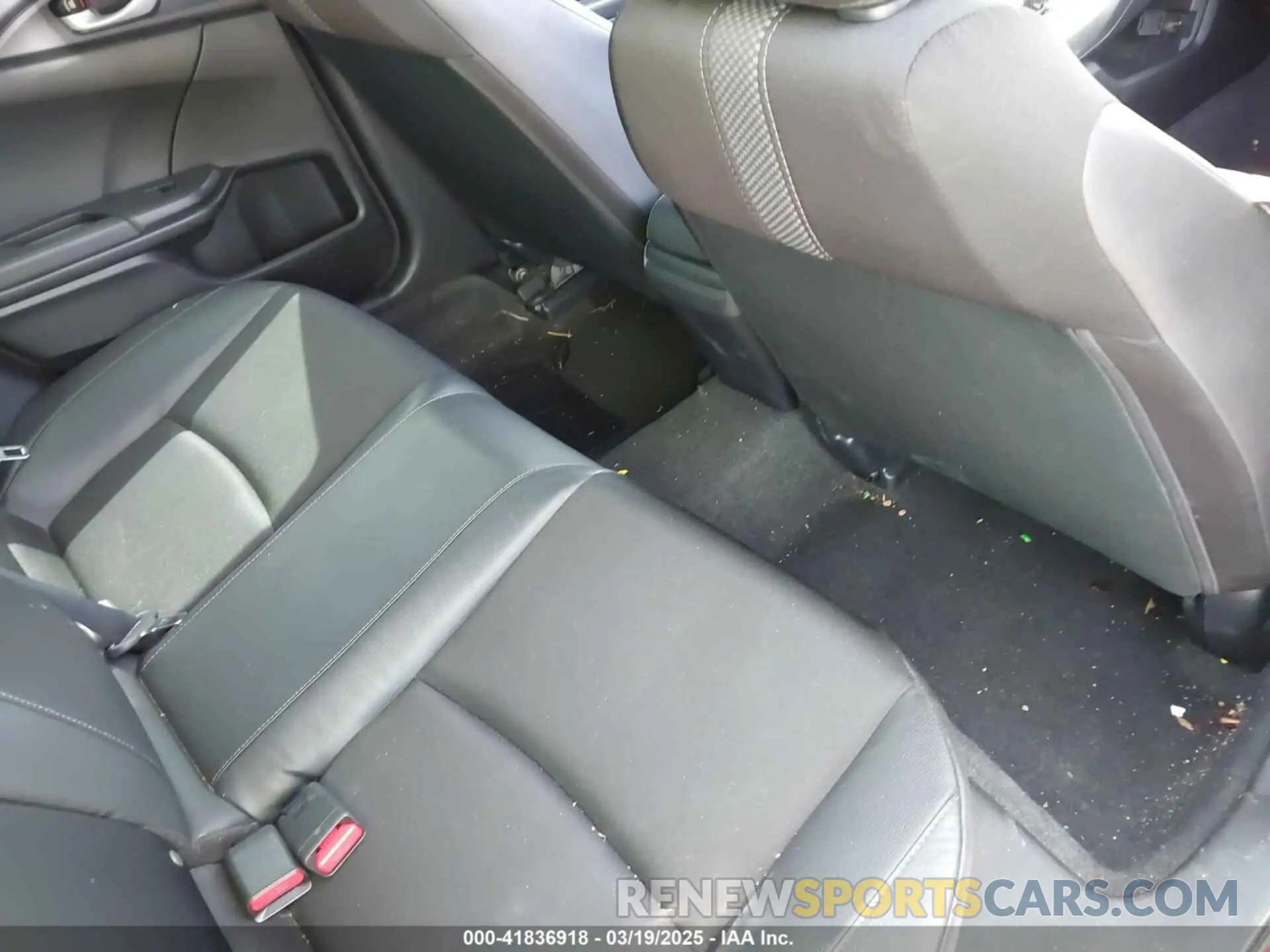 8 Photograph of a damaged car 2HGFC2F87LH586109 HONDA CIVIC 2020